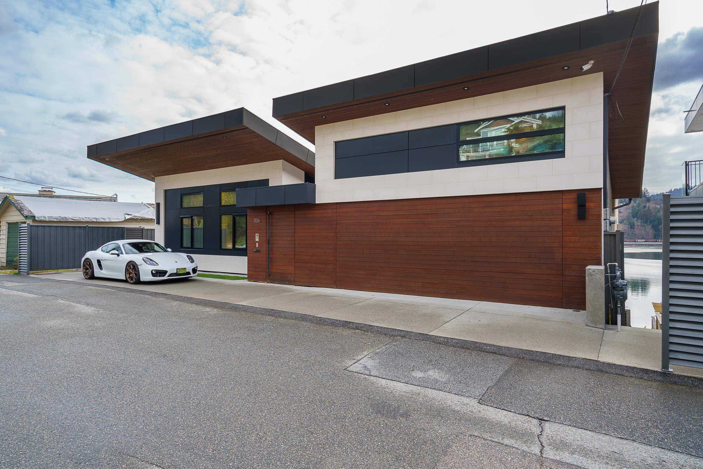 Port Moody, BC V3H 3A6,1136 Alderside RD