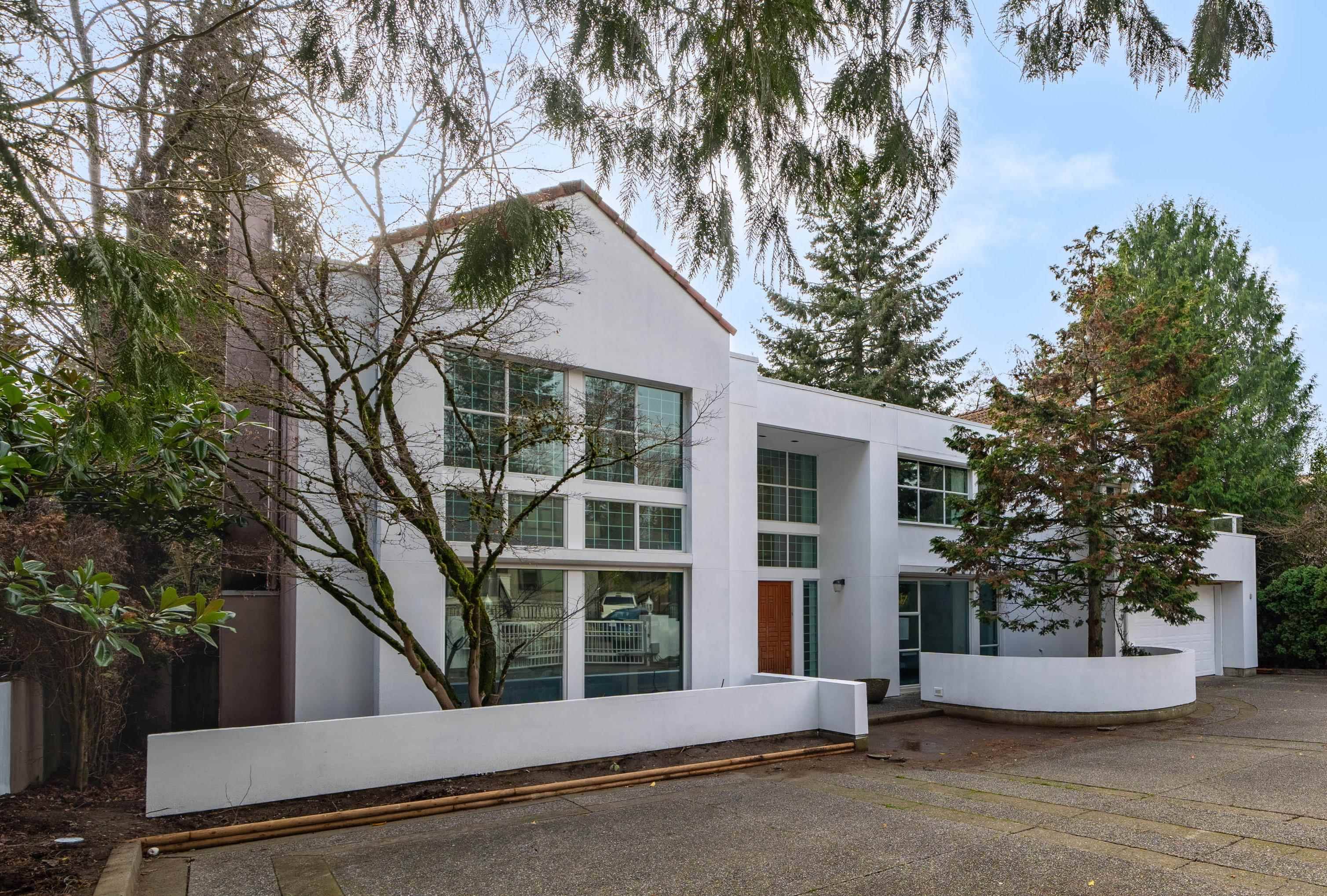 Vancouver, BC V6P 1R1,1128 W 55th AVE
