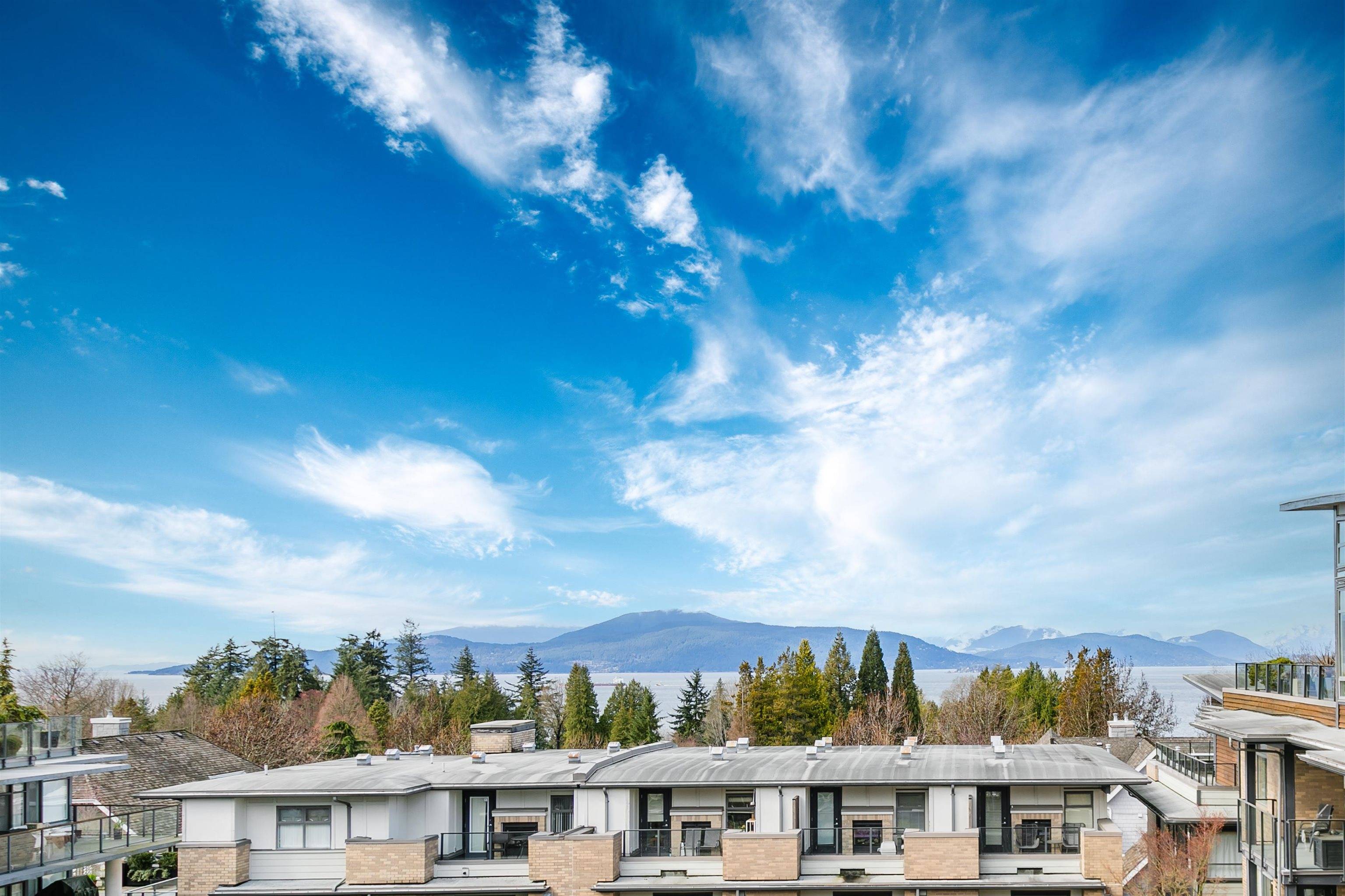 Vancouver, BC V6T 2L4,5955 Iona DR #410