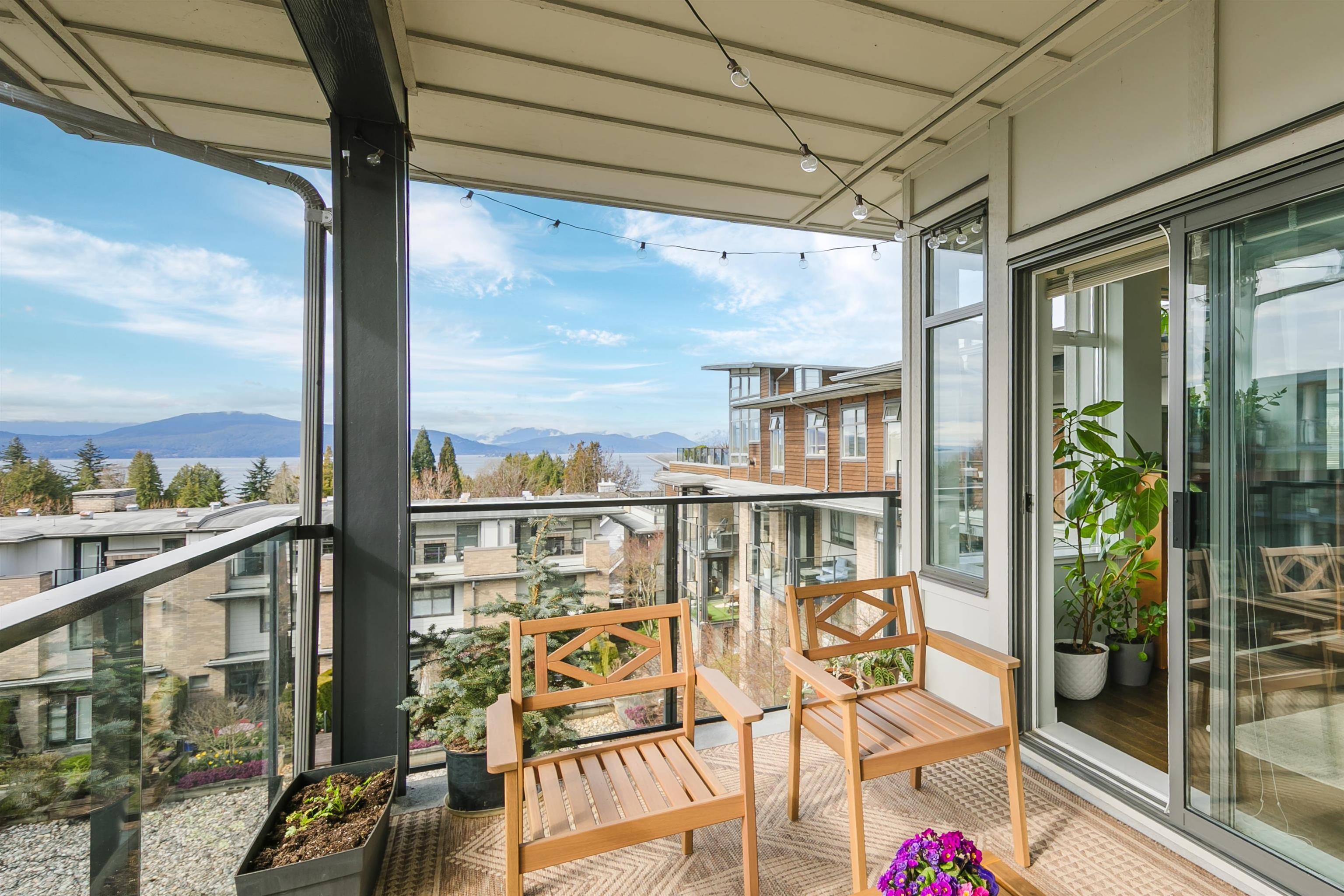 Vancouver, BC V6T 2L4,5955 Iona DR #410
