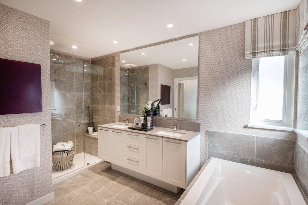 Coquitlam, BC V3E 0V2,1330 Wellon ST #170