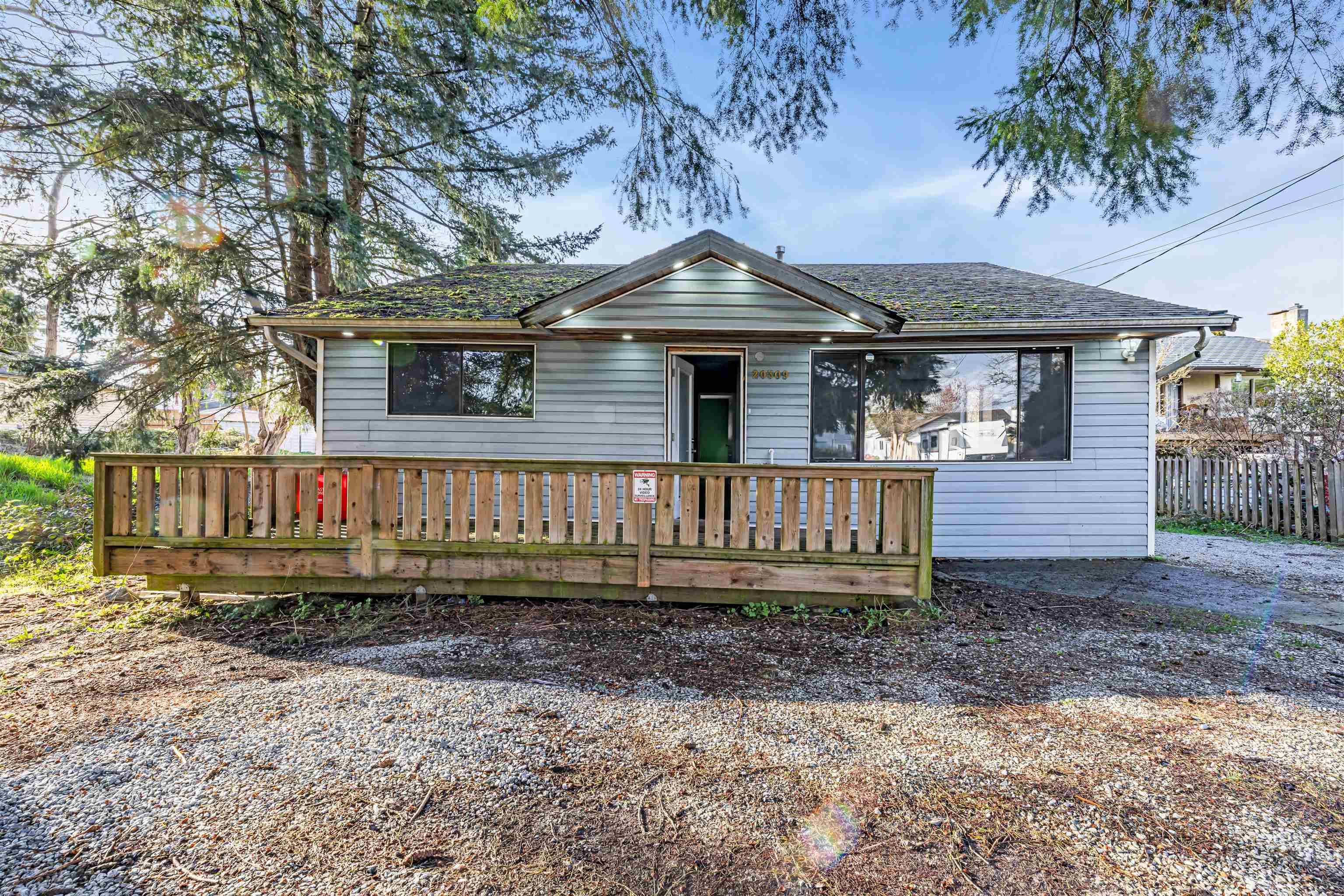 Maple Ridge, BC V2X 1G2,20309 Lorne AVE