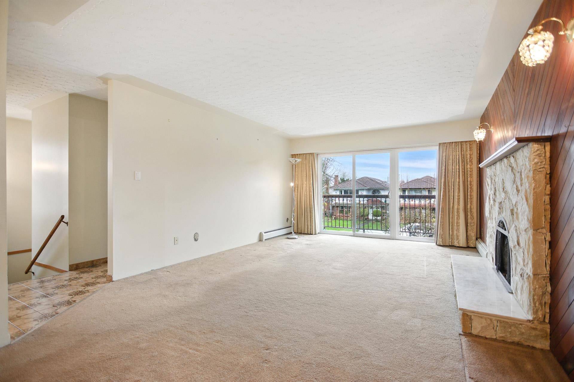 Vancouver, BC V5R 4R3,5878 Ormidale ST