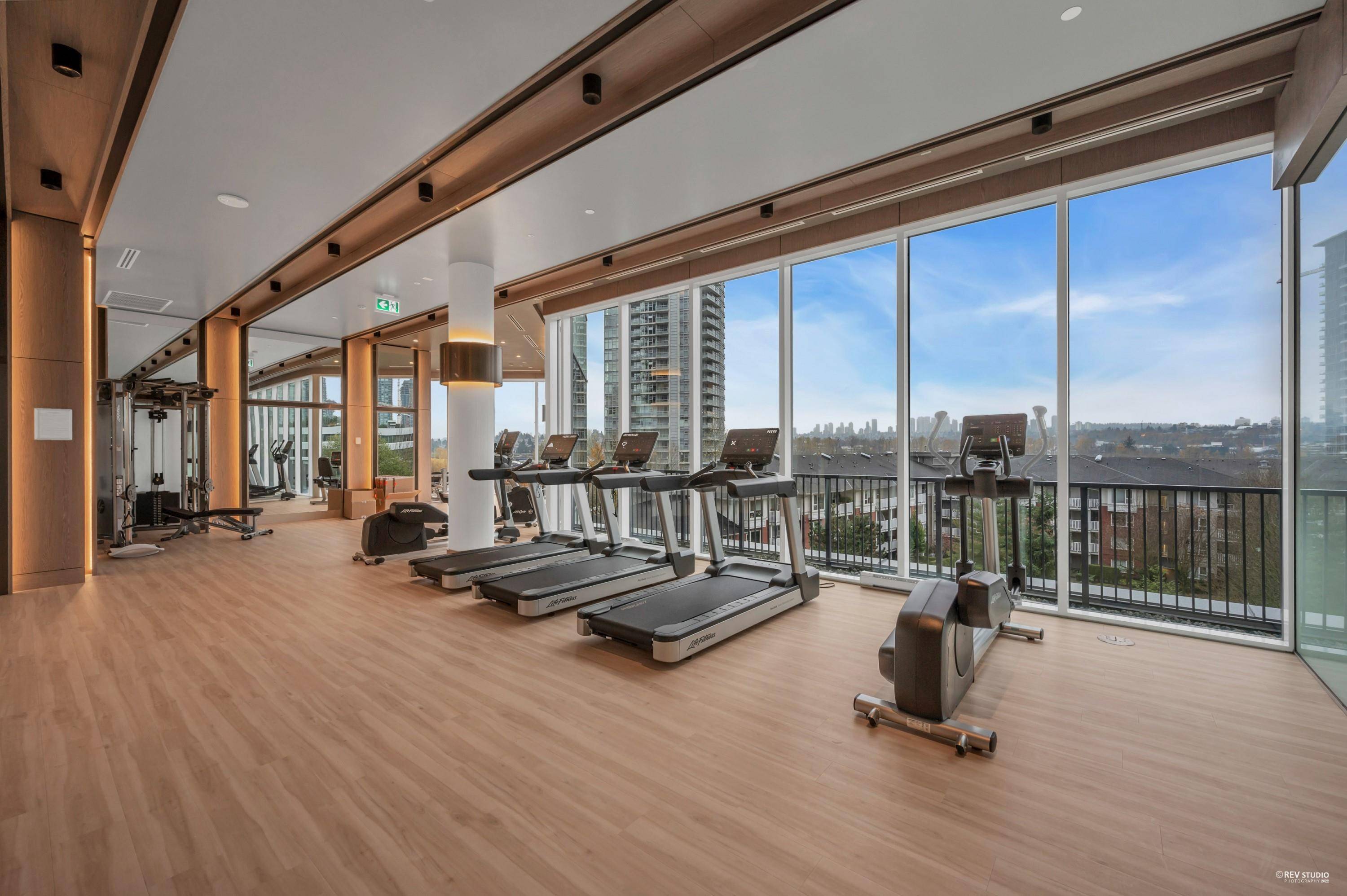 Burnaby, BC V5C 0M8,4720 Lougheed HWY #3603