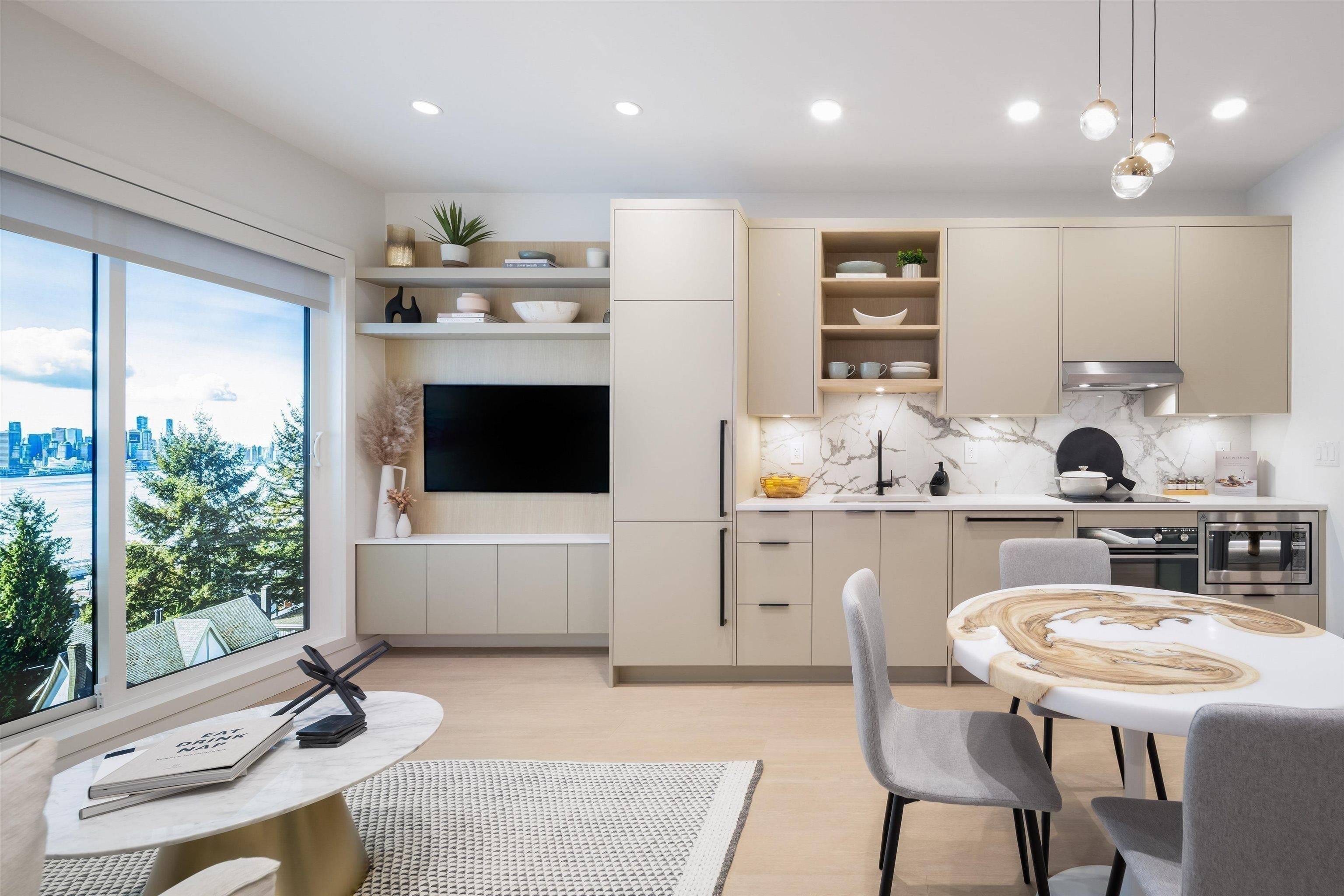 North Vancouver, BC V7L 1G2,402 E 3rd ST #117