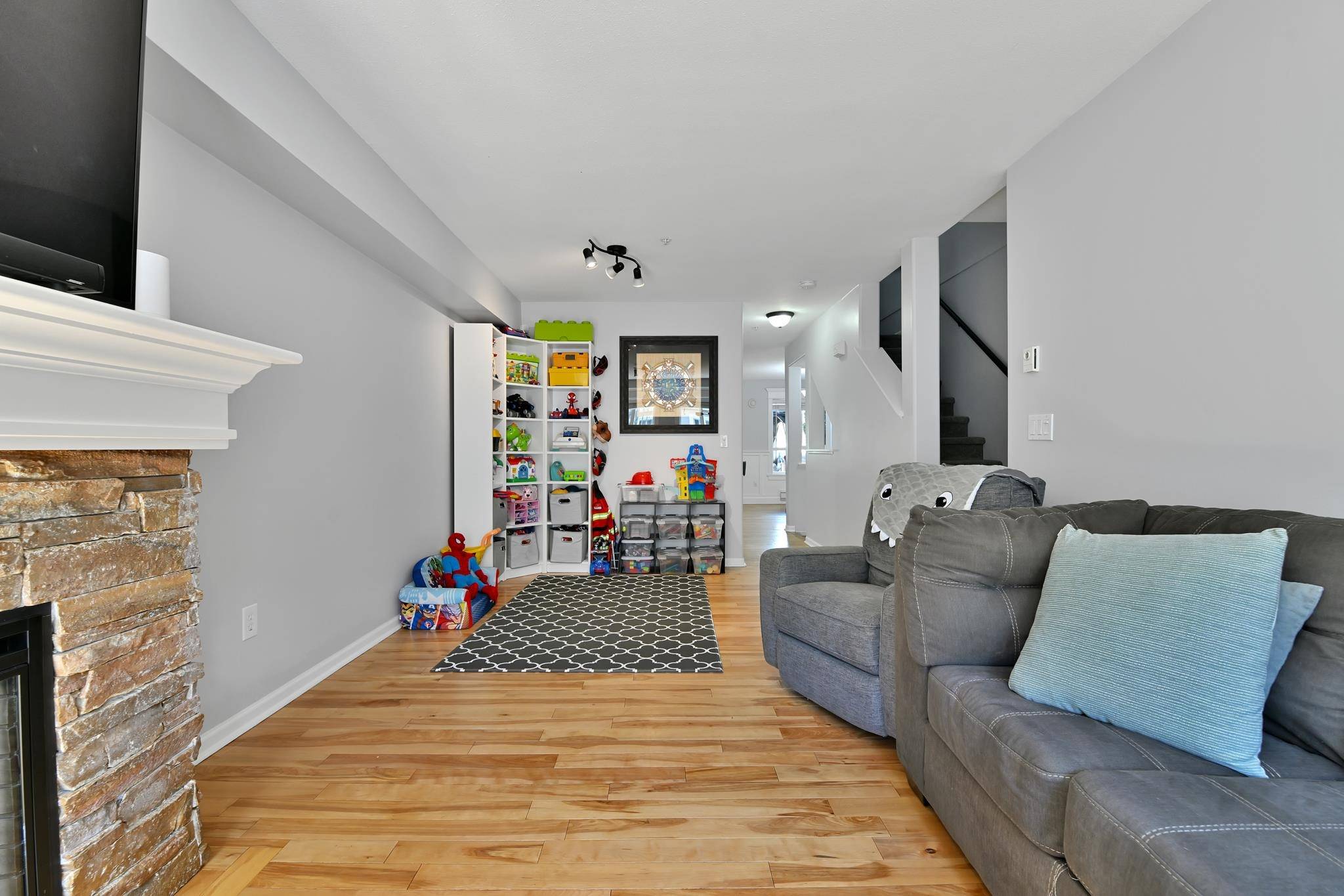 Langley, BC V1M 3K2,8930 Walnut Grove DR #15