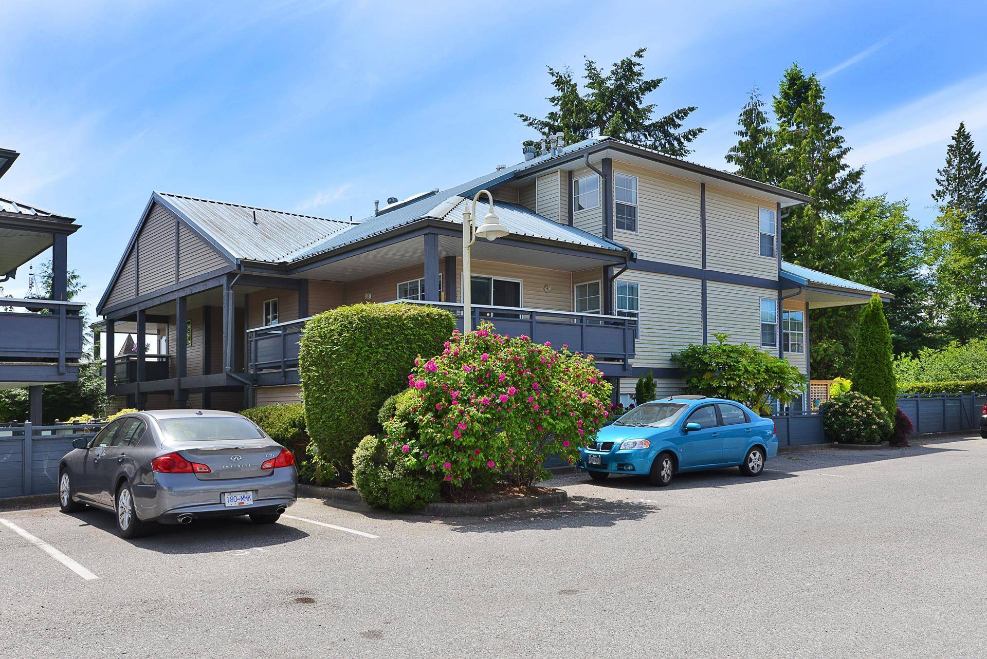 Gibsons, BC V0N 1V7,689 Park RD #48