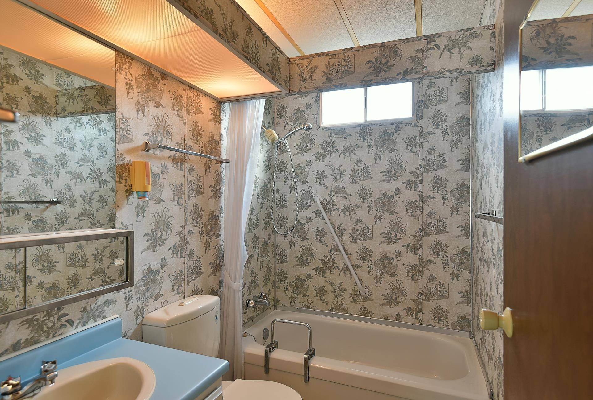 Sechelt, BC V7Z 0C3,4496 Sunshine Coast HWY #51