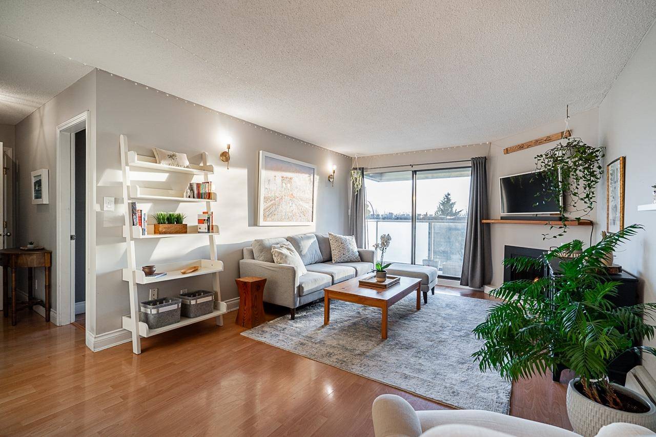 North Vancouver, BC V7M 1E1,308 W 2nd ST #208