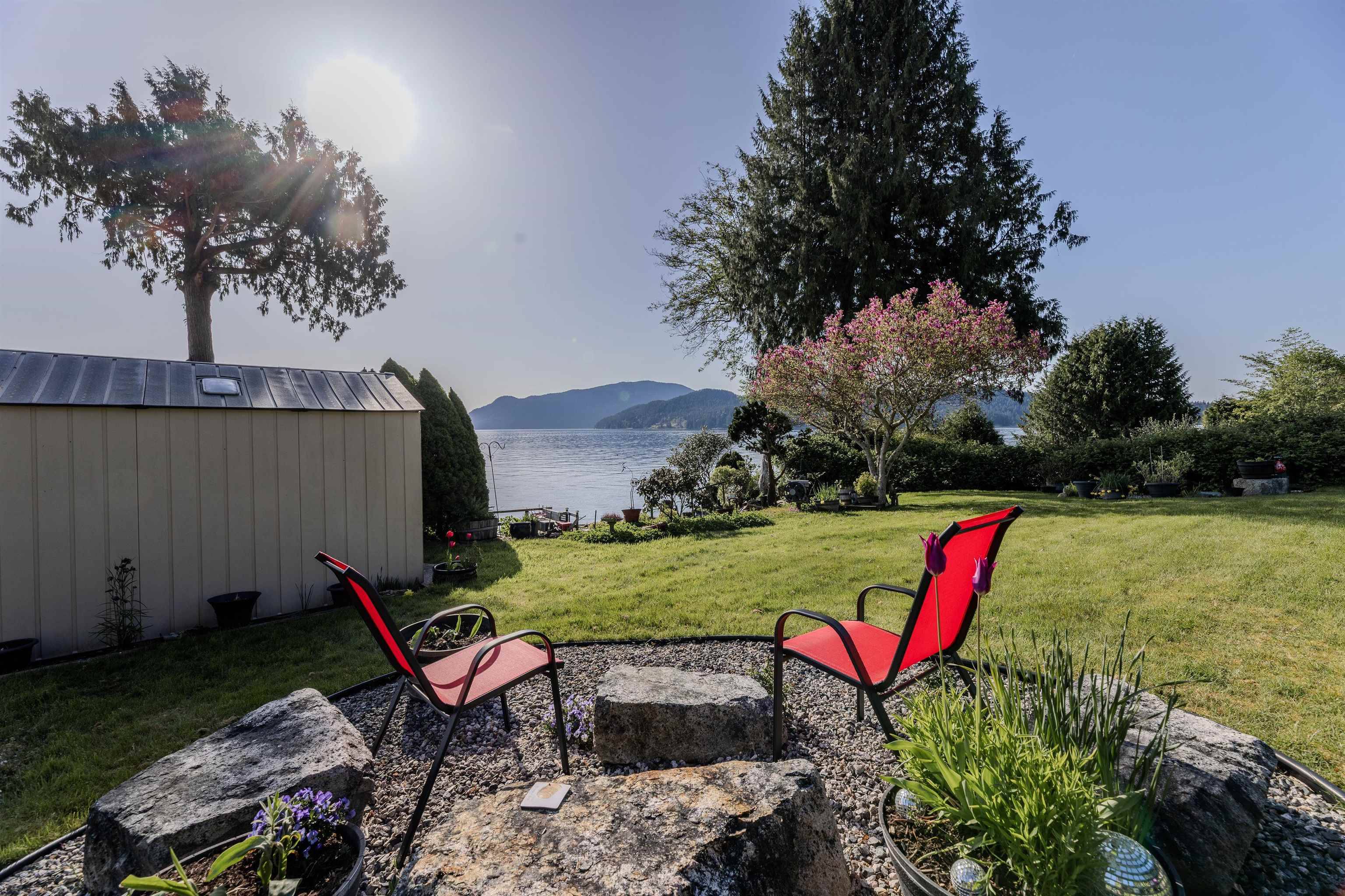 Gibsons, BC V0N 1V1,1162 Point RD