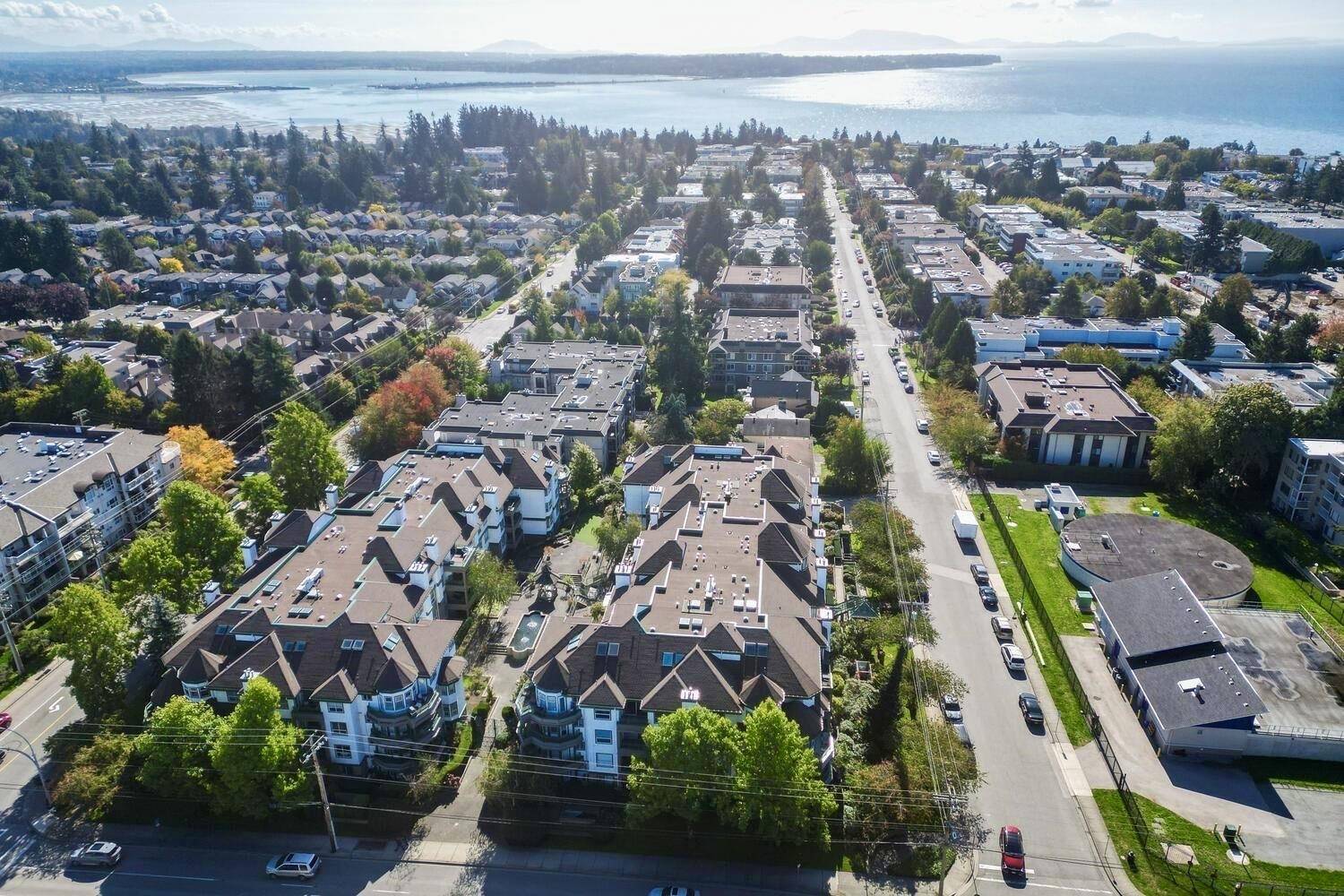 White Rock, BC V4B 5K2,1576 Merklin ST #413