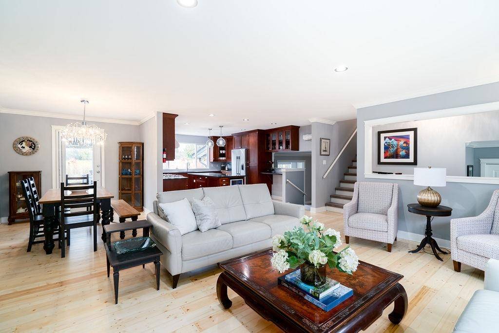 Maple Ridge, BC V4R 2M7,20910 125 AVE