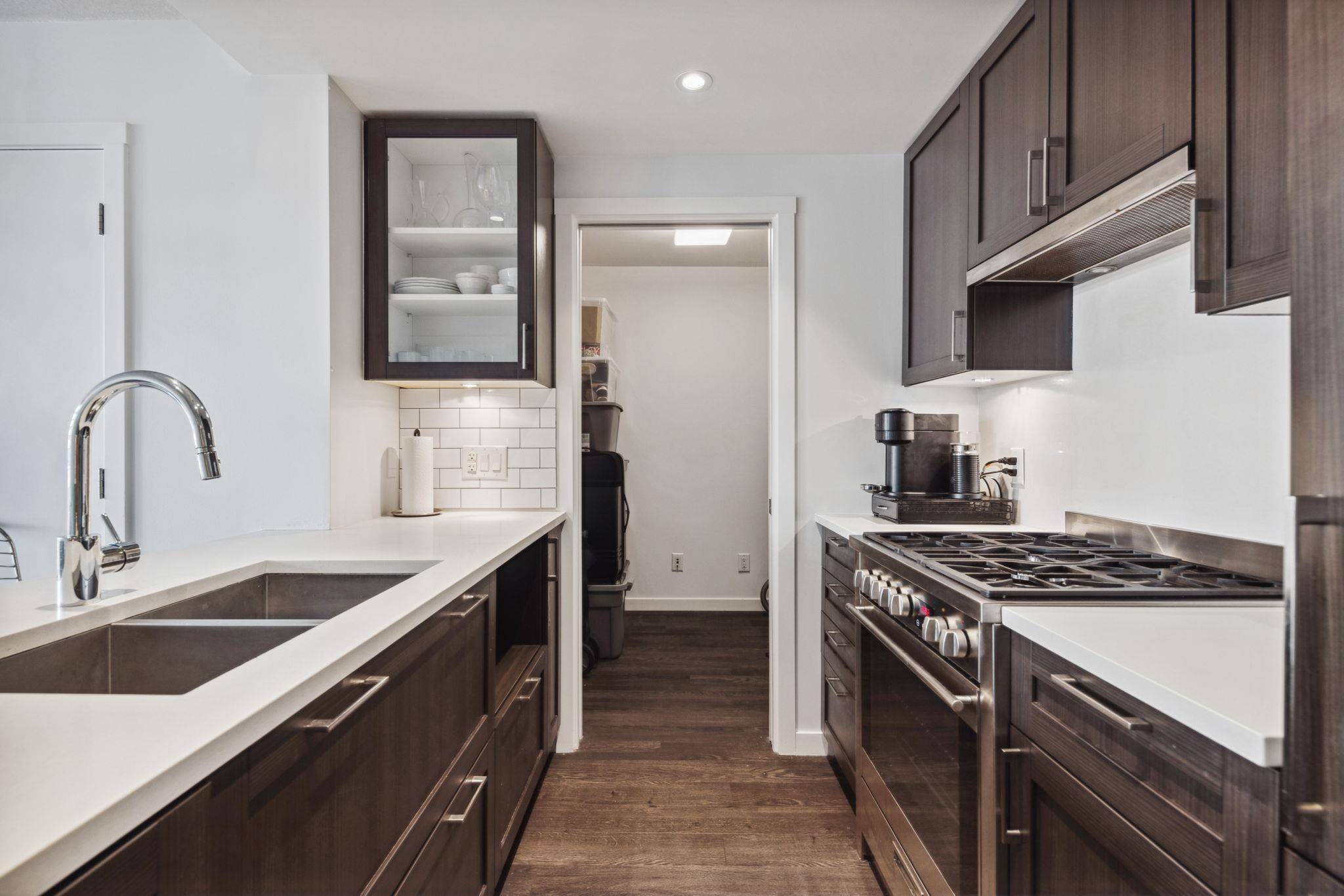 Vancouver, BC V5R 0E4,5665 Boundary RD #514