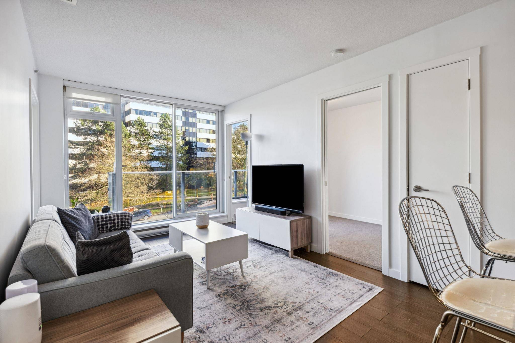 Vancouver, BC V5R 0E4,5665 Boundary RD #514