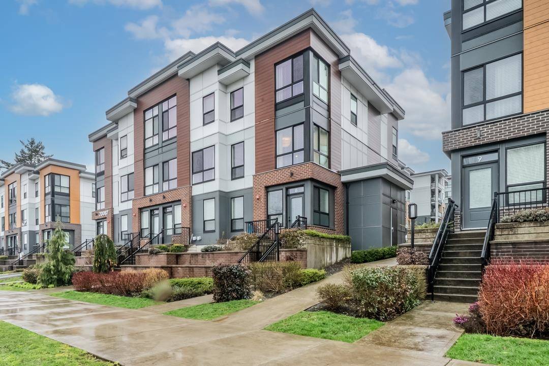 Langley, BC V2Y 0Y4,20087 68th AVE #8