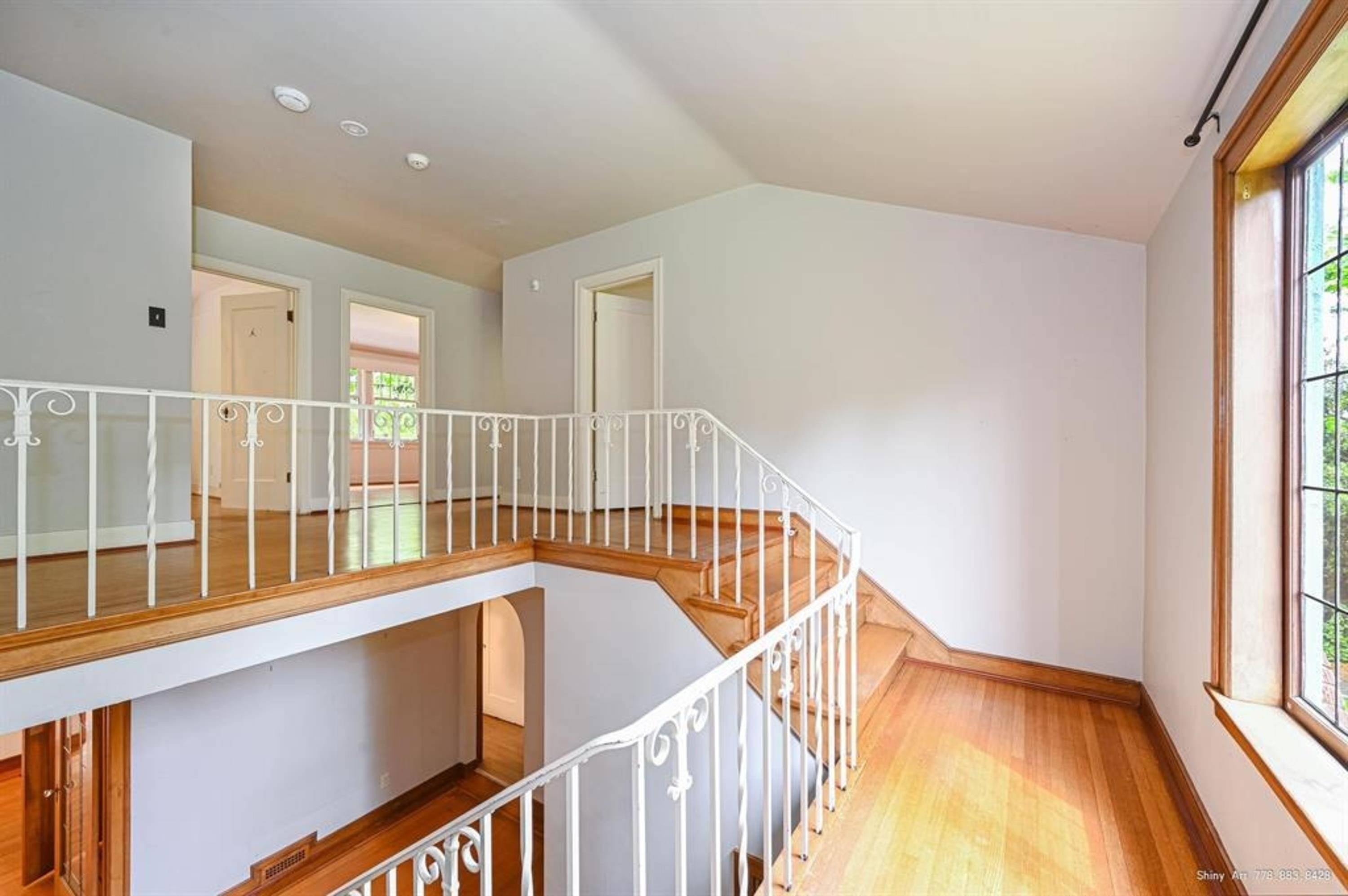 Vancouver, BC V6H 2J4,1383 W 32 AVE