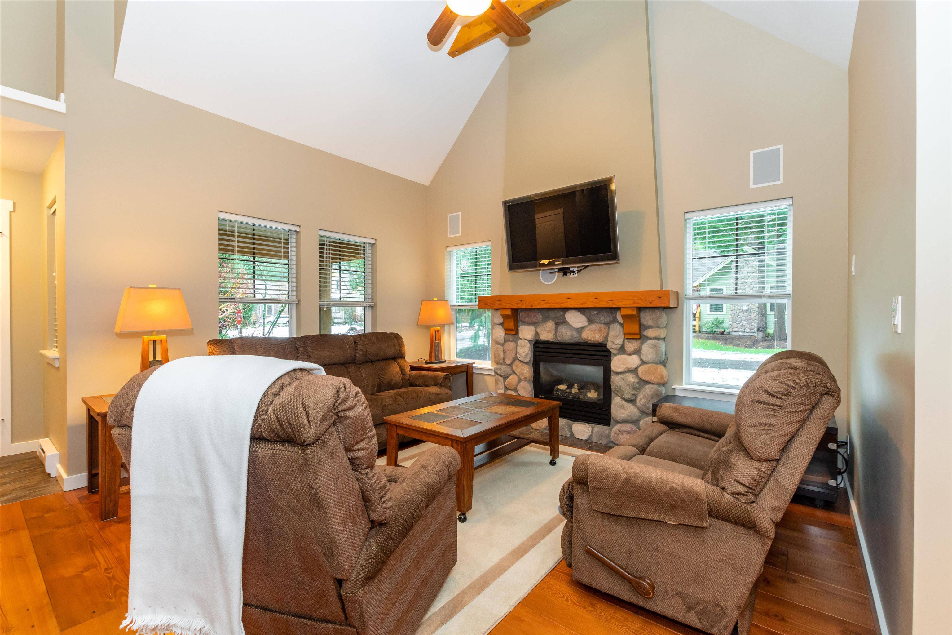 Lindell Beach, BC V2R 0E1,43575 Cotton Tail XING