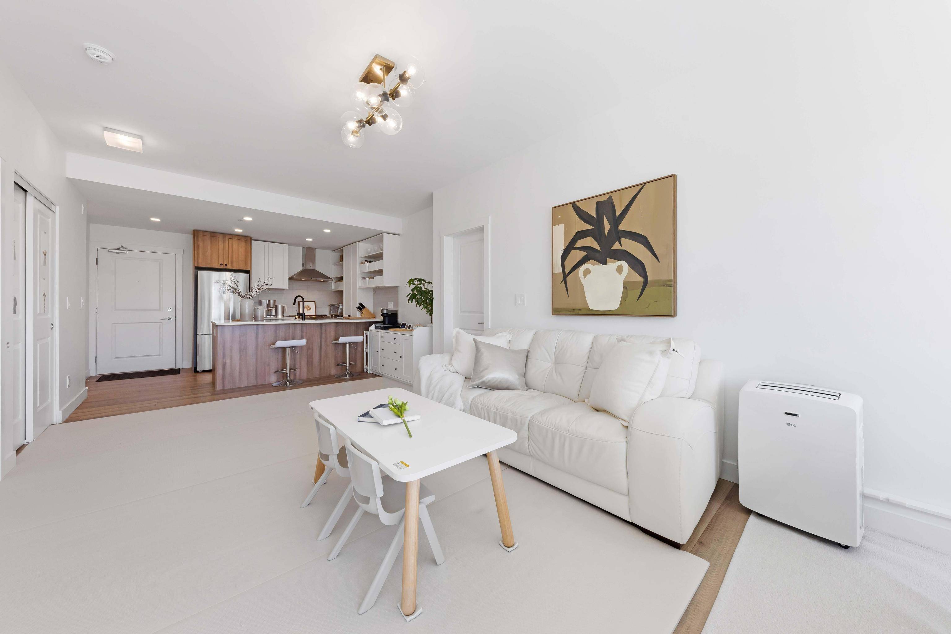 Langley, BC V2Y 3K5,20487 65 AVE #B213