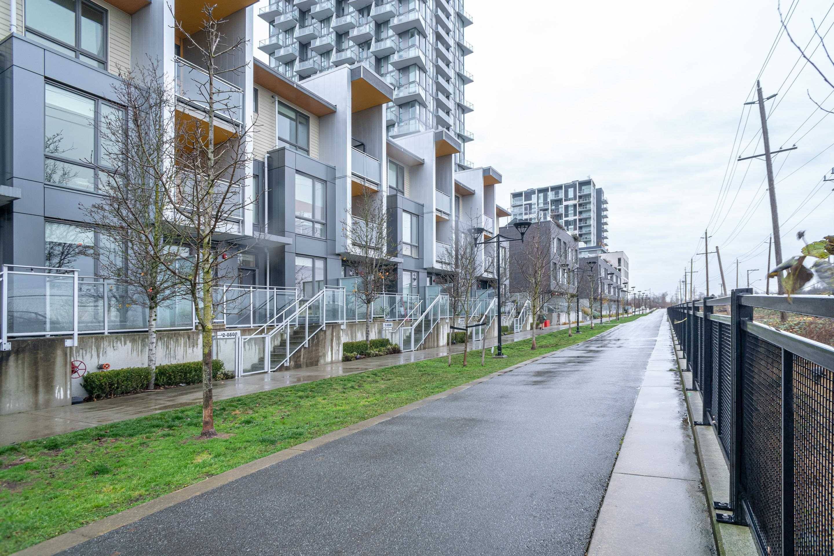 Vancouver, BC V5S 0C1,8598 River District XING #4