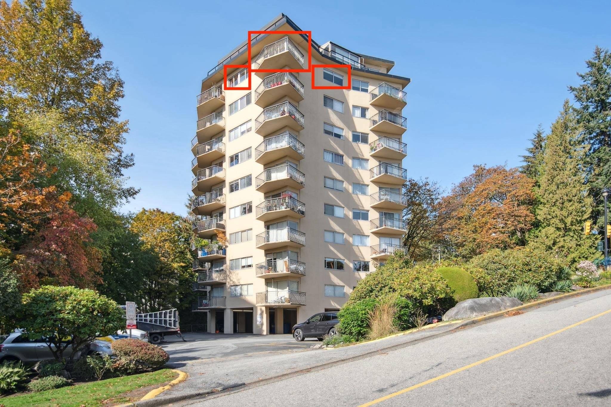 West Vancouver, BC V7V 1J8,1930 Marine DR #902