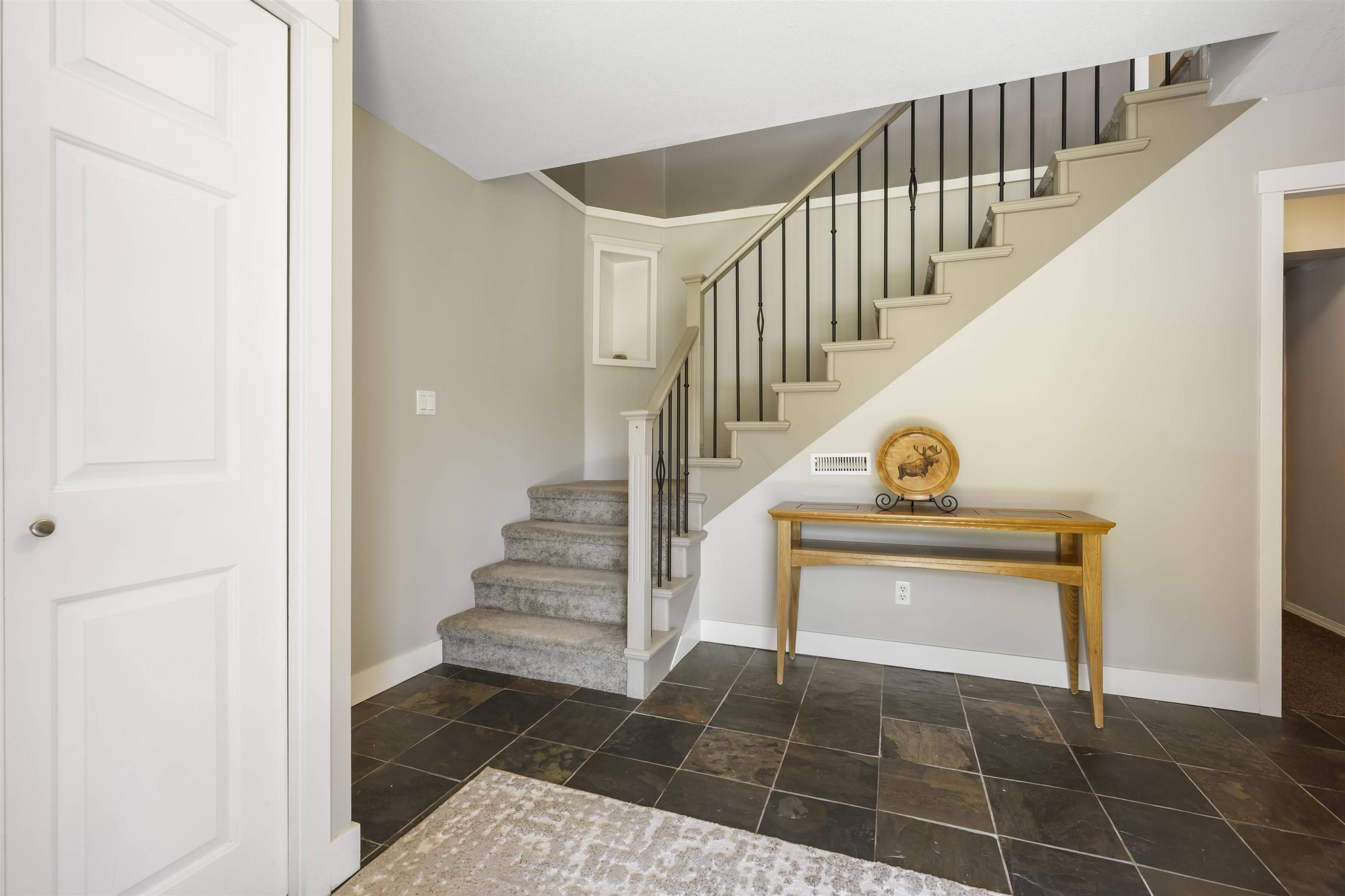 Rosedale, BC V0X 1X1,10291 Parkwood DR