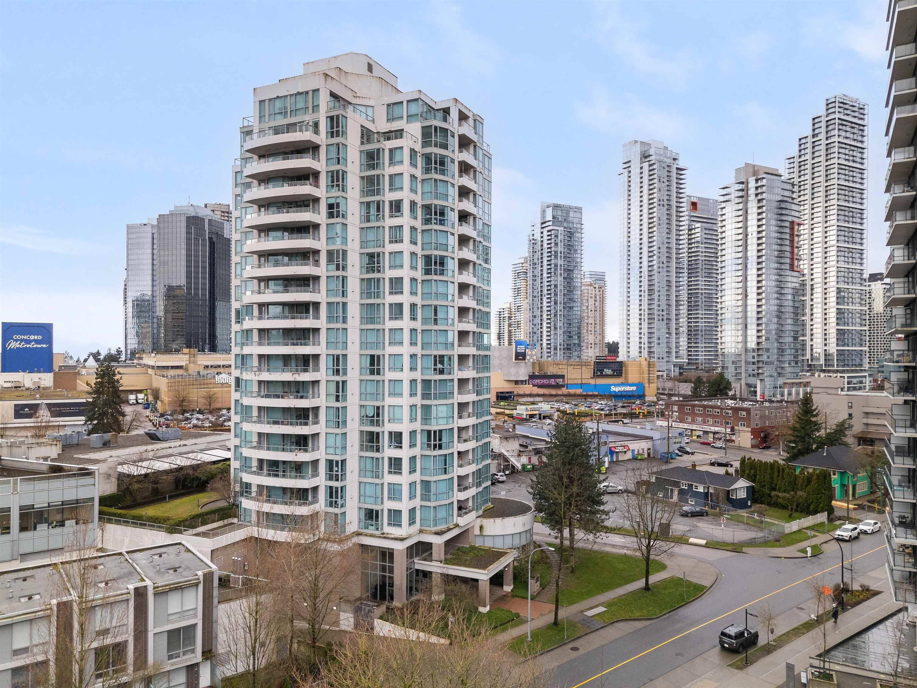 Burnaby, BC V5H 4V9,4788 Hazel ST #305