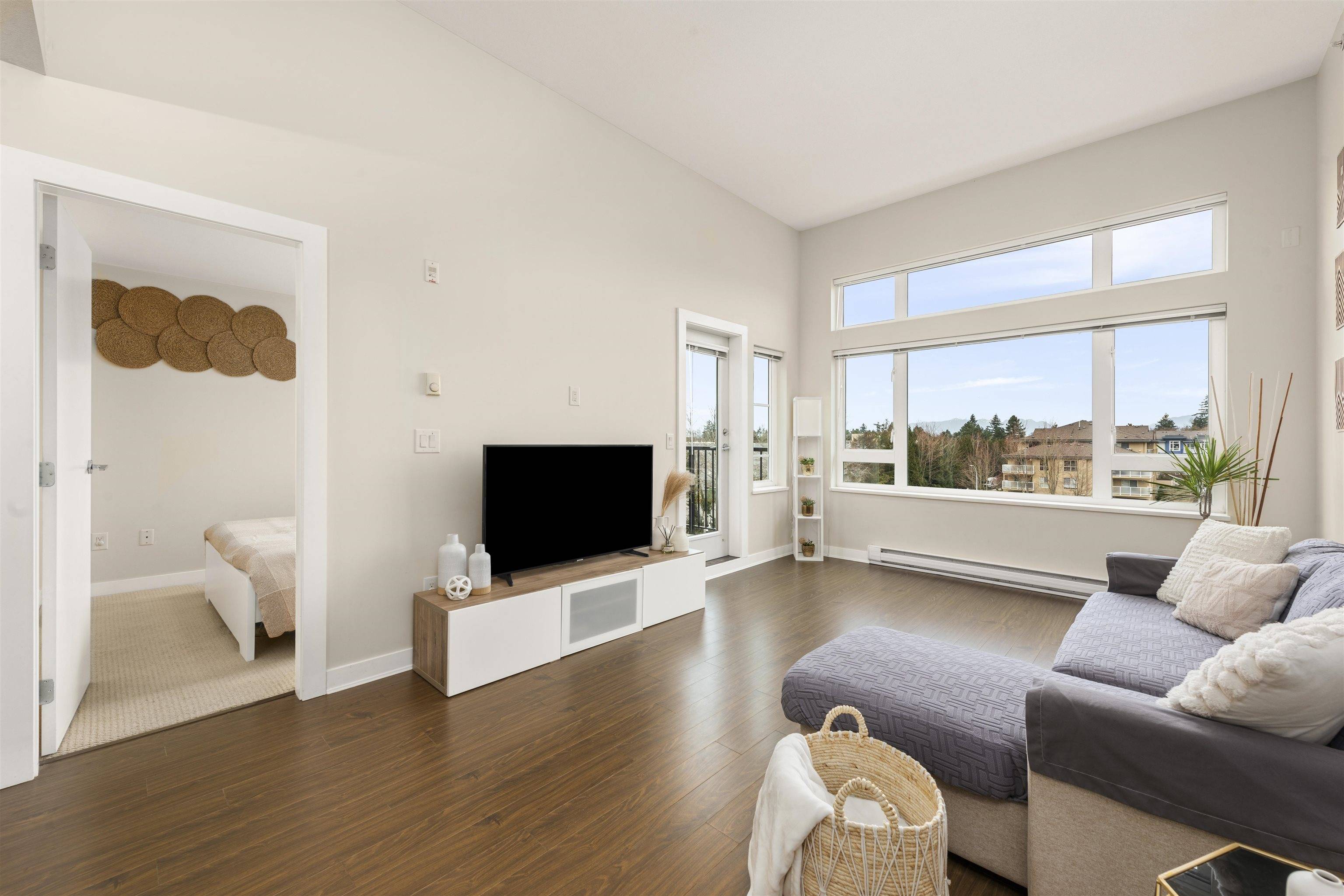 Surrey, BC V3W 0E8,13740 75a AVE #408