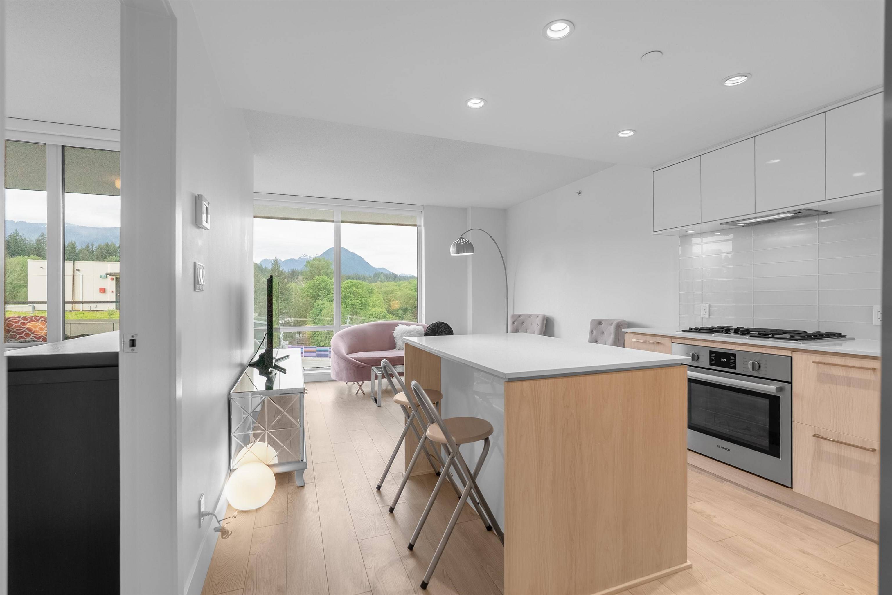 North Vancouver, BC V7J 0B5,680 Seylynn CRES #709