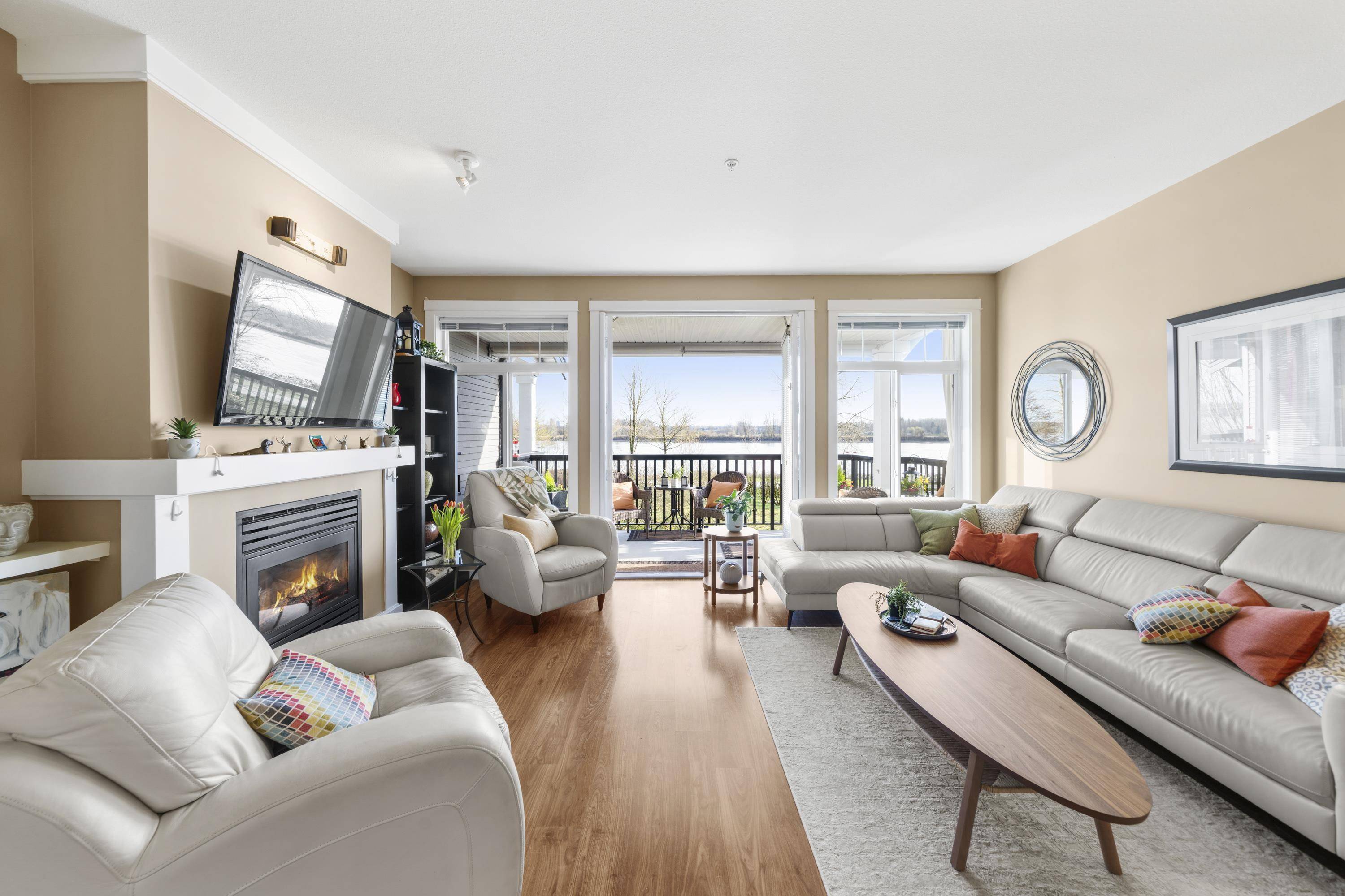 Pitt Meadows, BC V3Y 0B6,19490 Fraser WAY #30