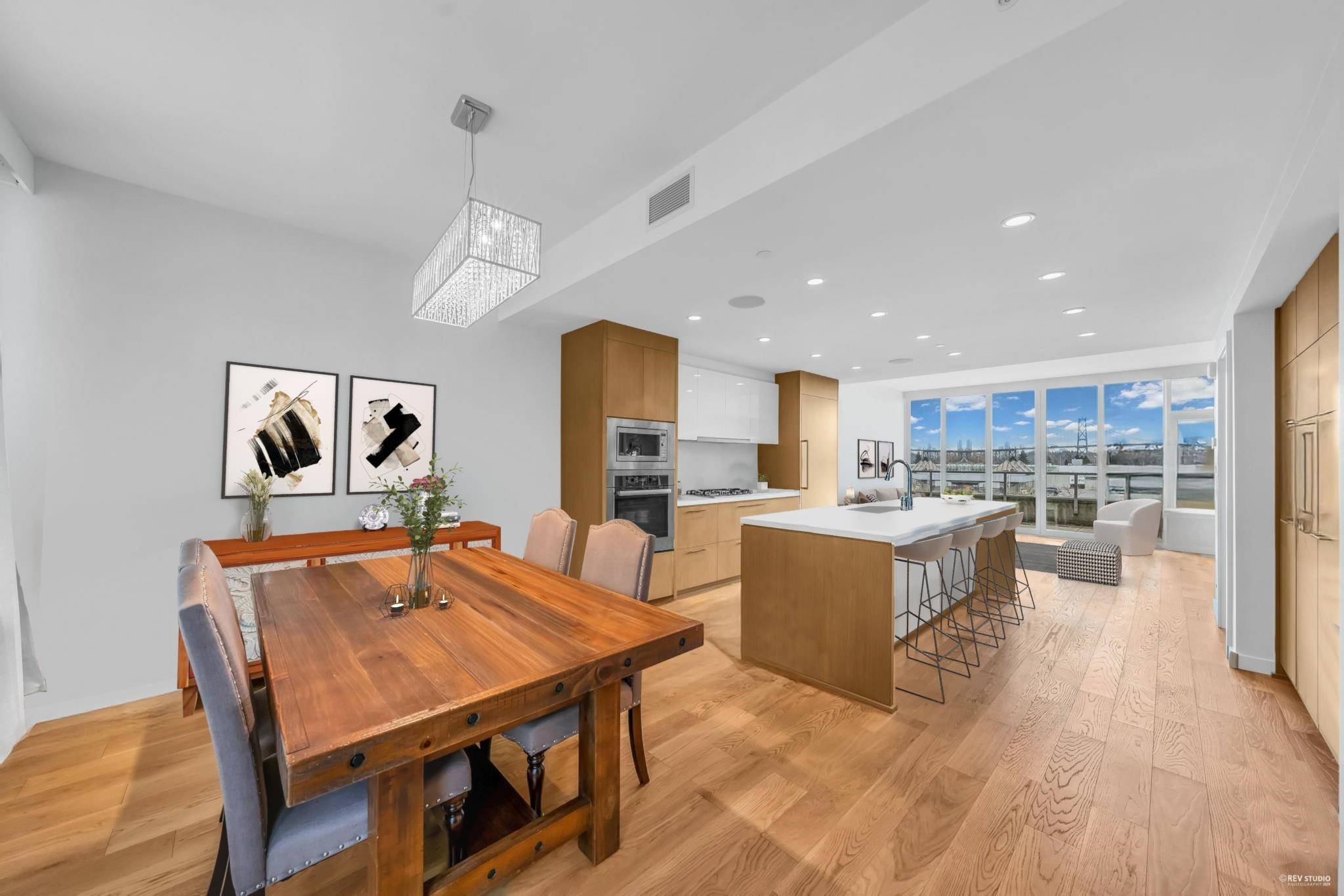 West Vancouver, BC V7T 0B6,776 Arthur Erickson PL