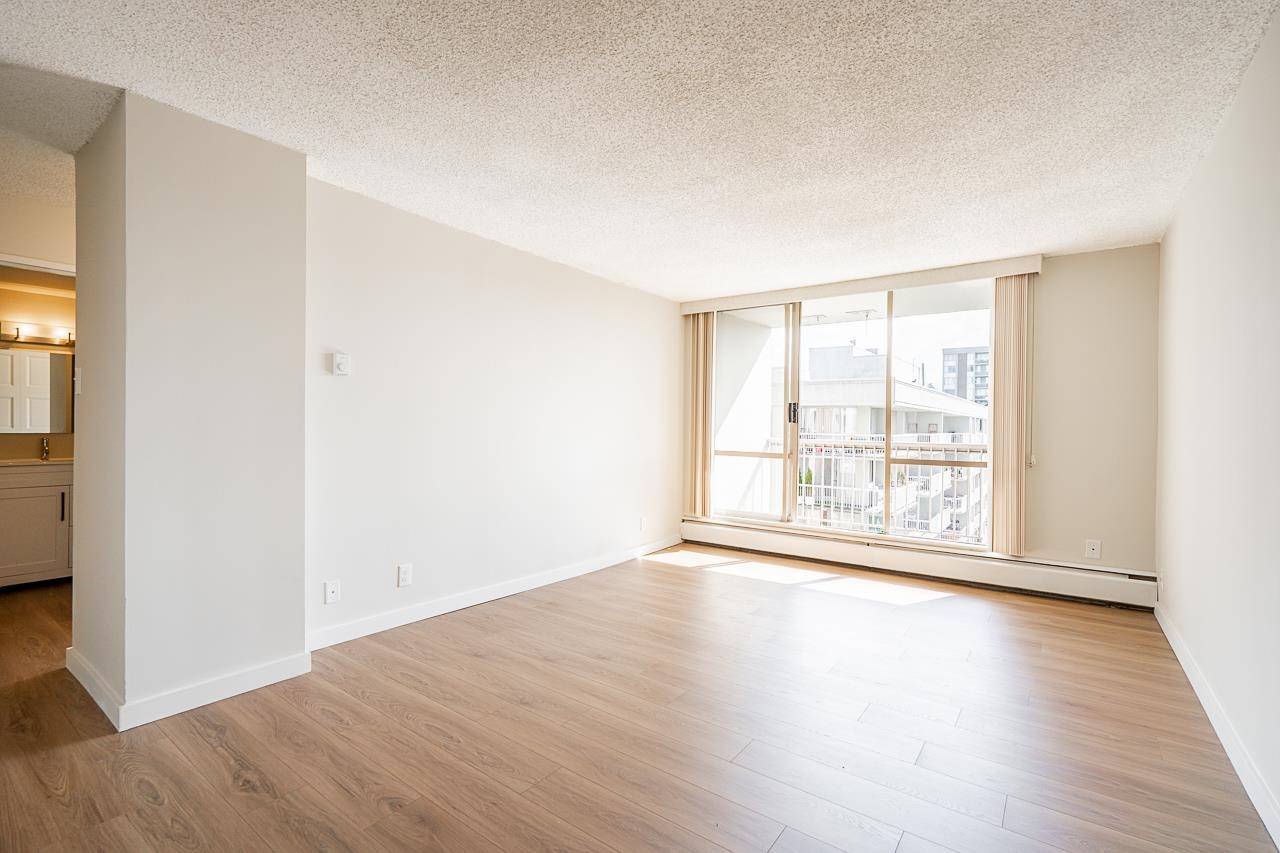 North Vancouver, BC V7P 3E6,2016 Fullerton AVE #1307