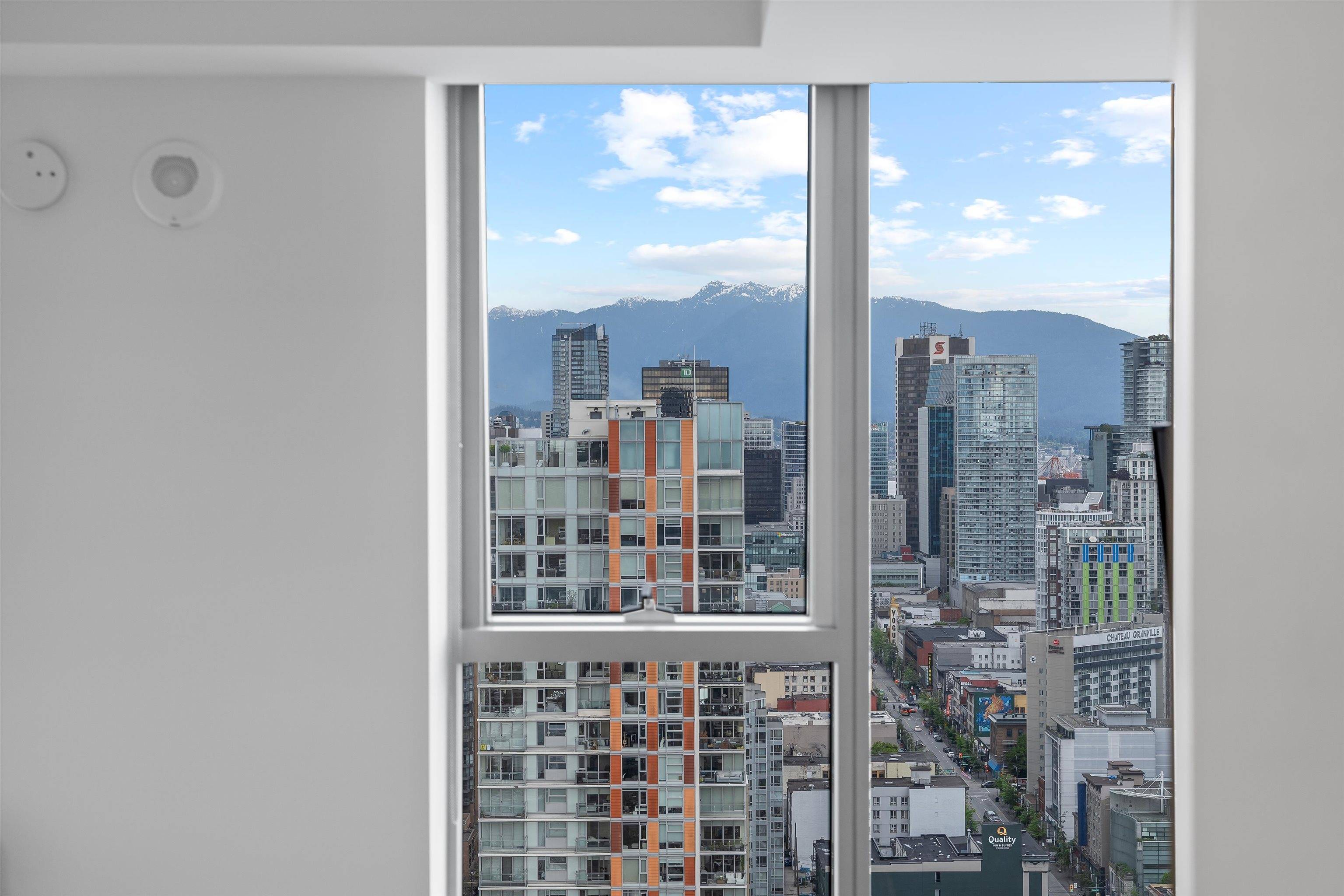 Vancouver, BC V6Z 0G5,1480 Howe ST #4207