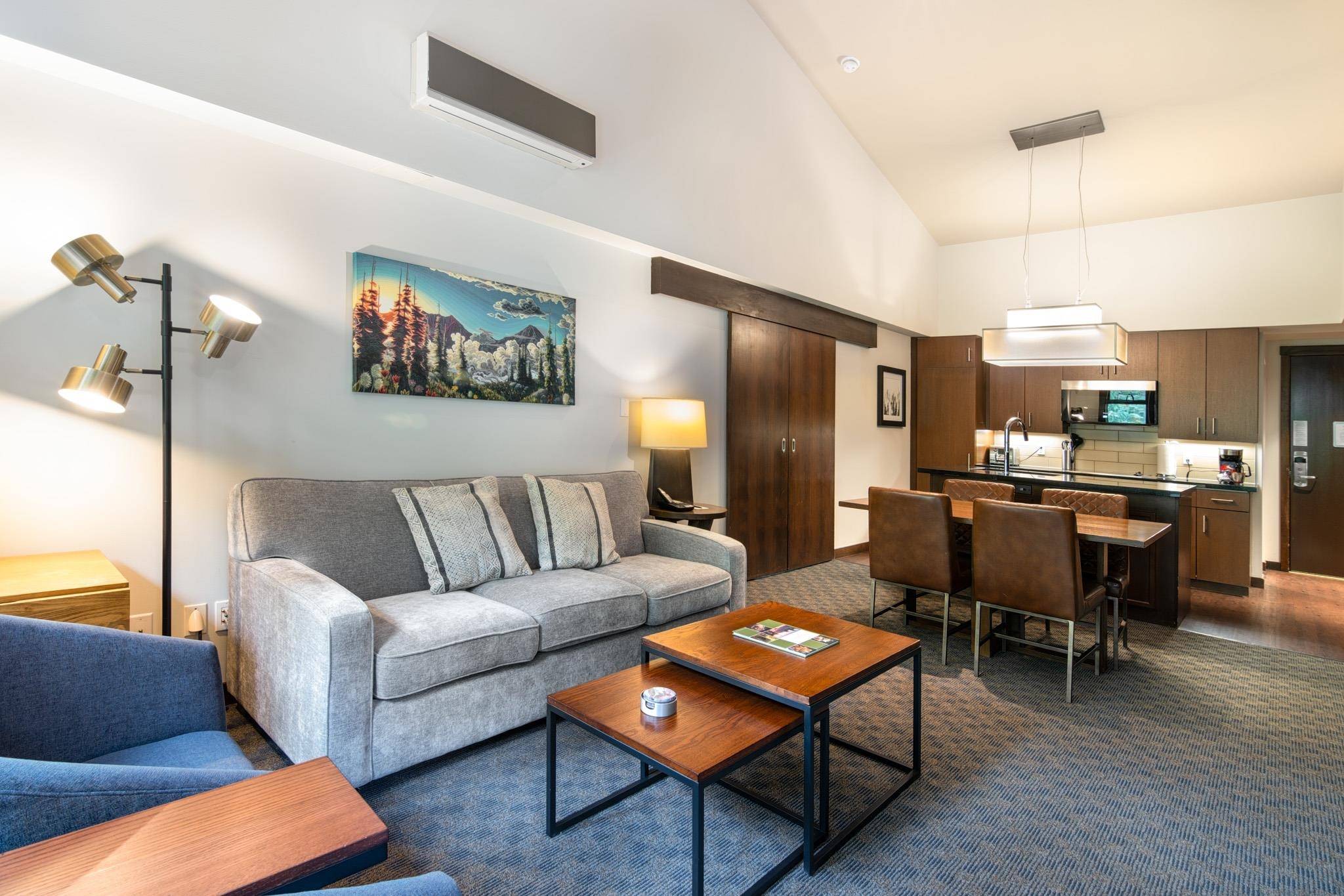 Whistler, BC V0N 1B2,2020 London LN #413D