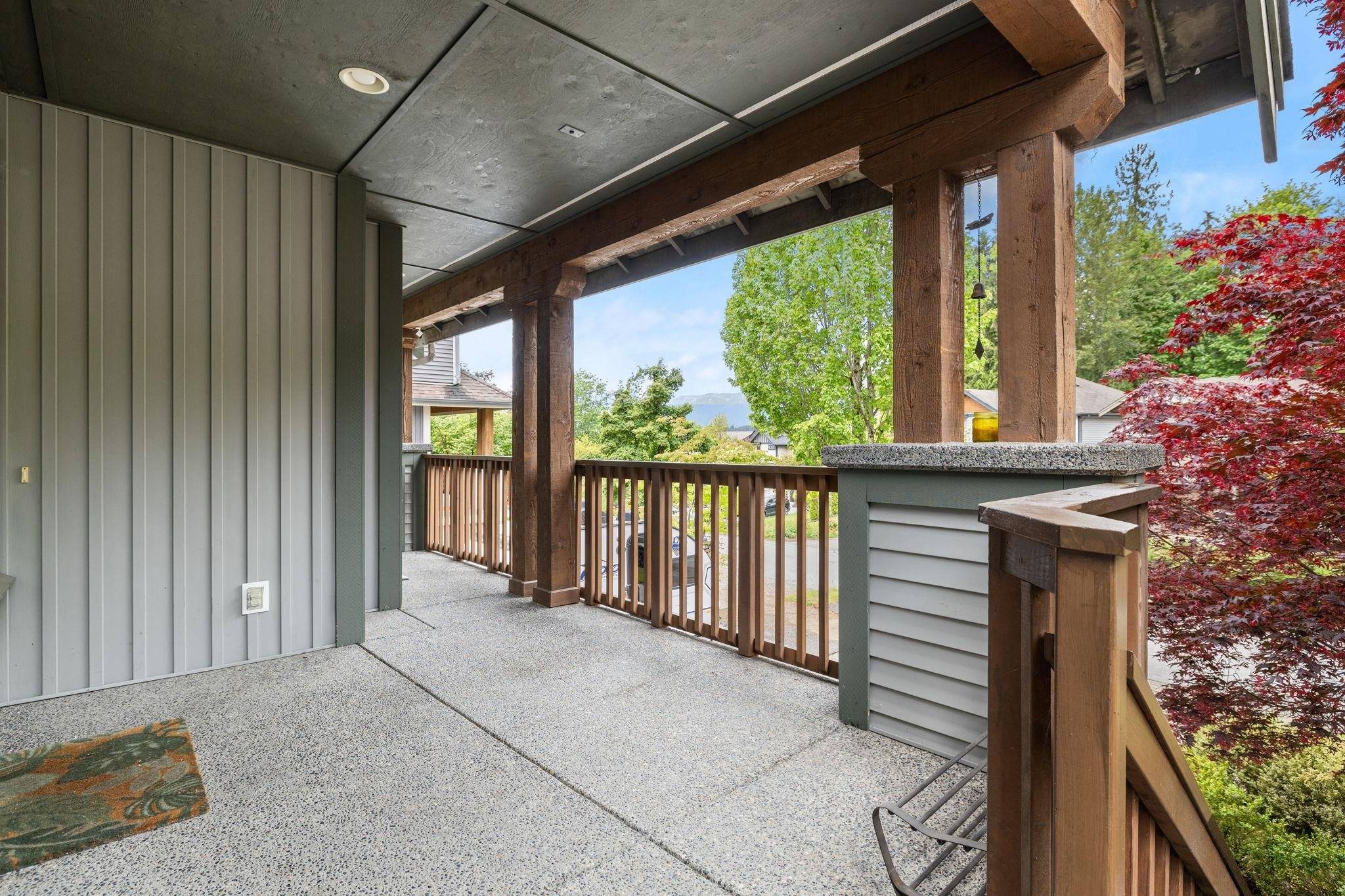 Maple Ridge, BC V4R 2X3,23072 Foreman DR