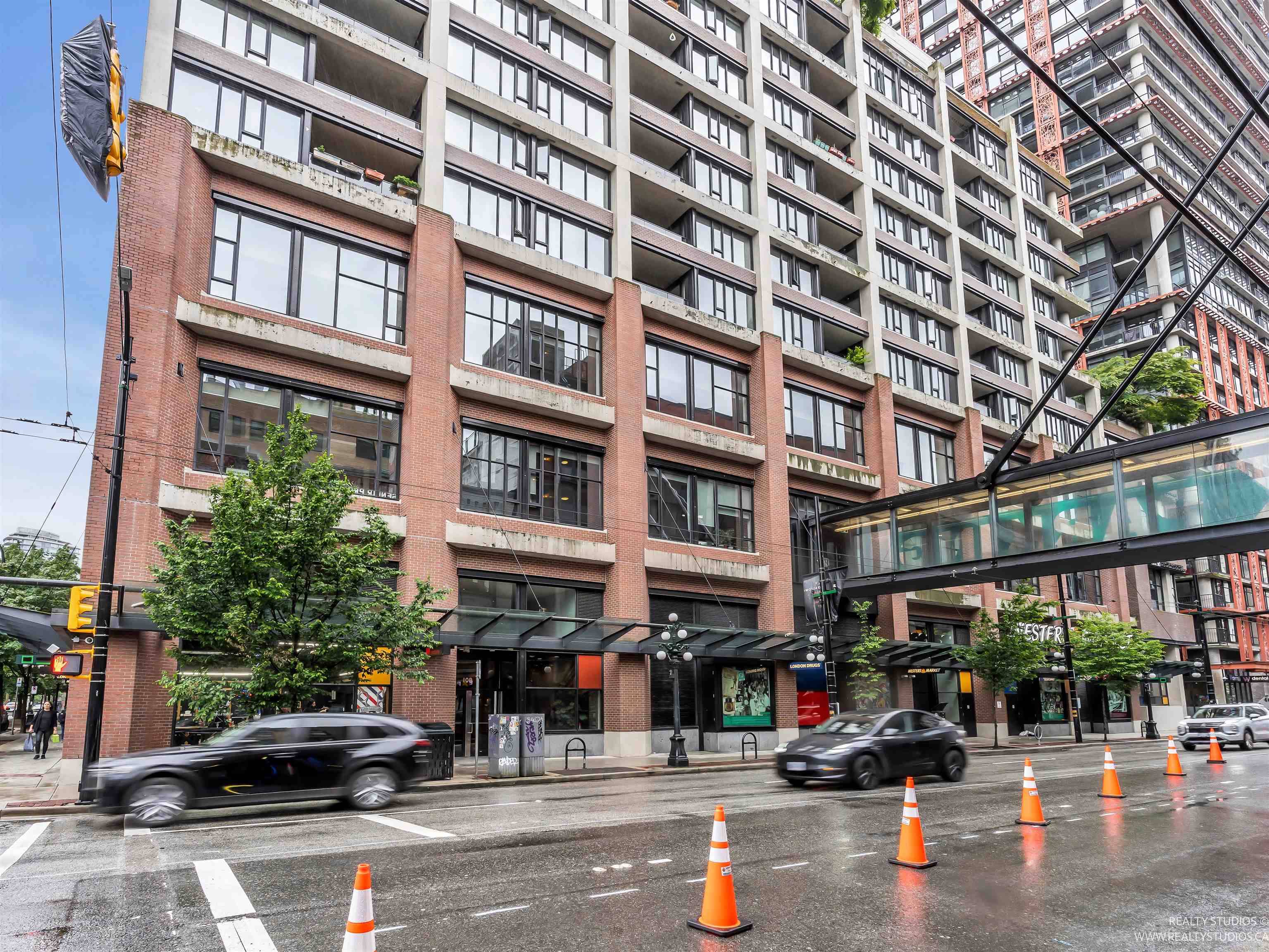 Vancouver, BC V6B 0G5,108 W Cordova ST #PH 7