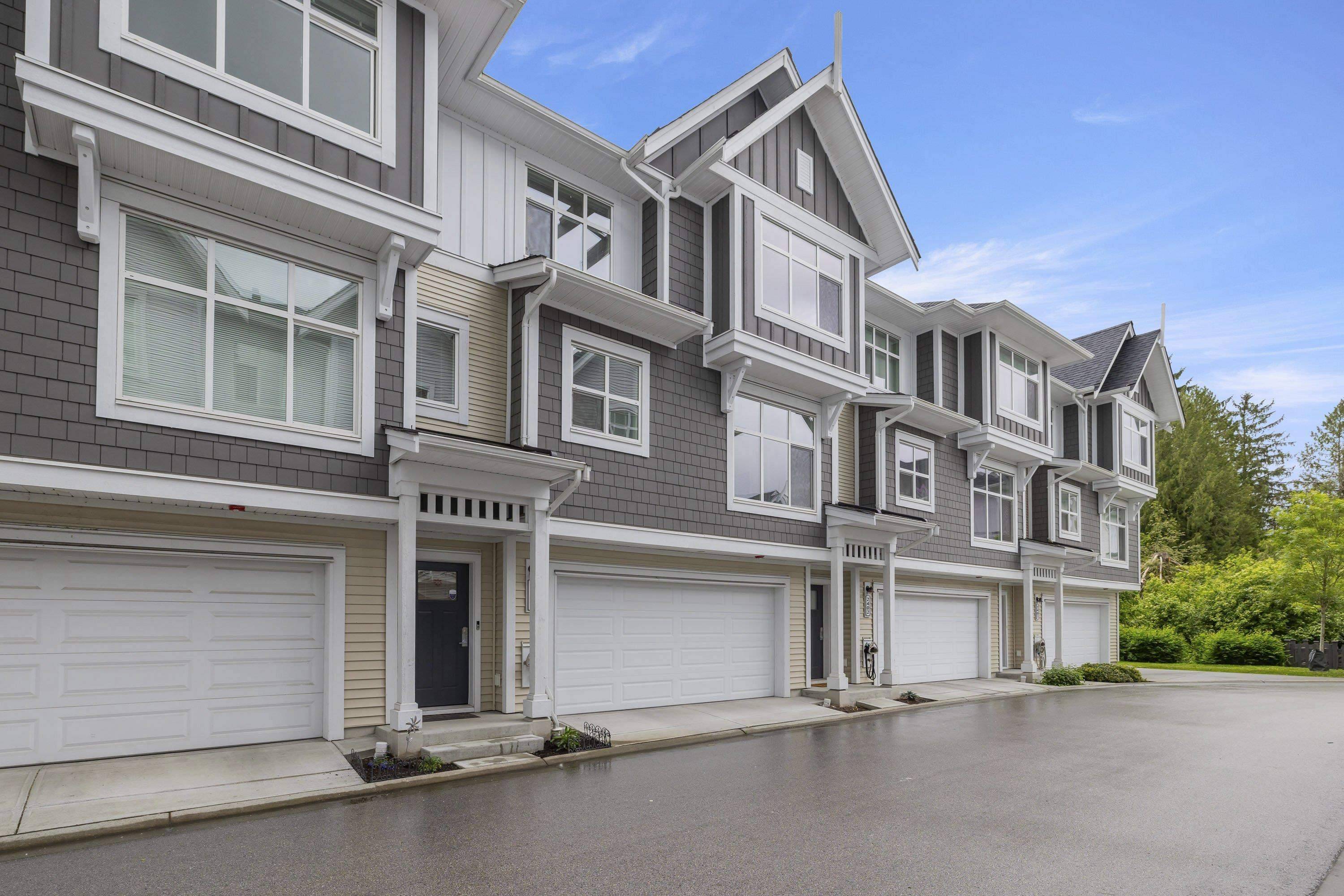 Maple Ridge, BC V2X 4K9,11295 Pazarena PL #2403