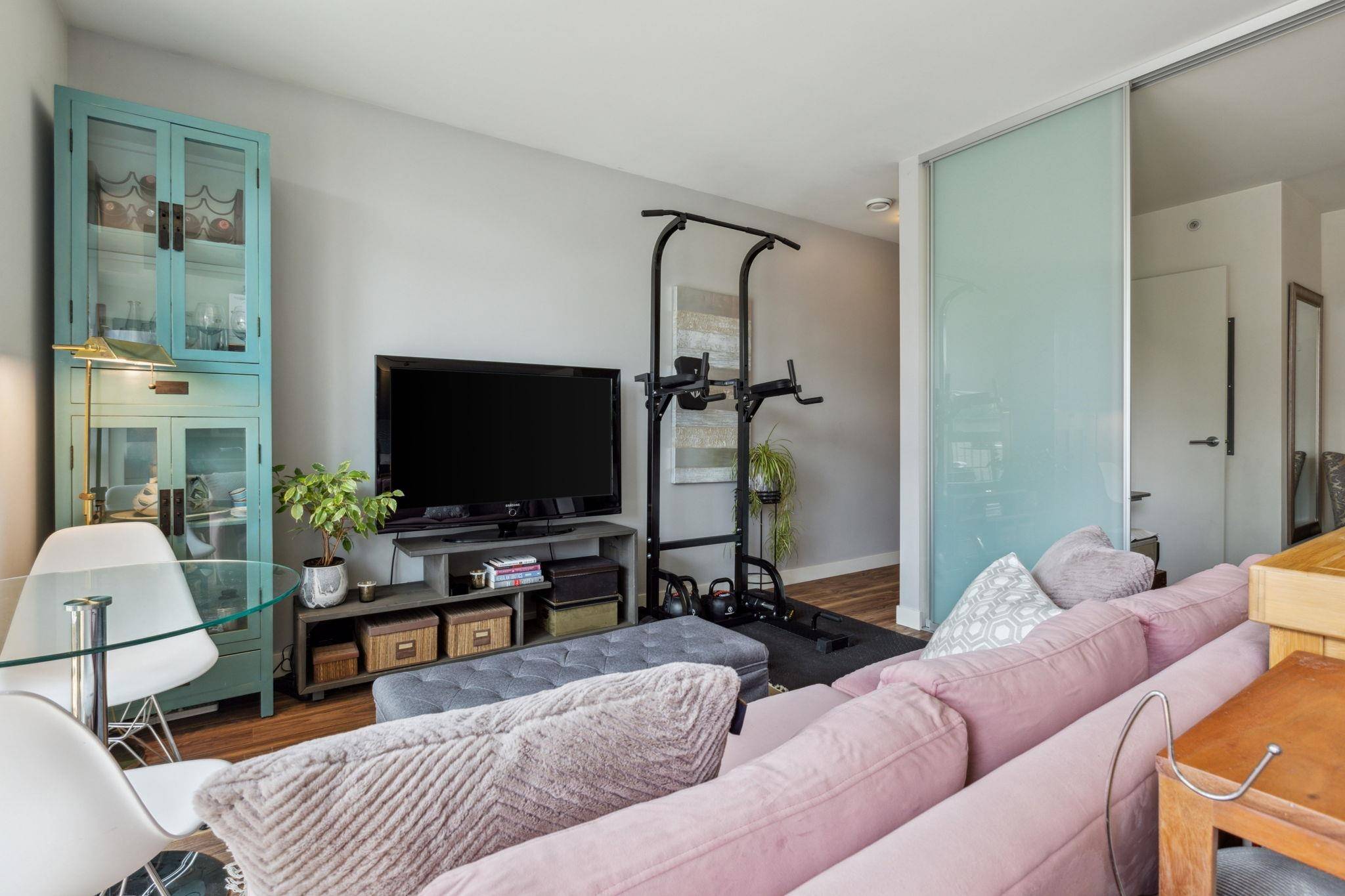 Vancouver, BC V5T 0B6,2511 Quebec ST #401