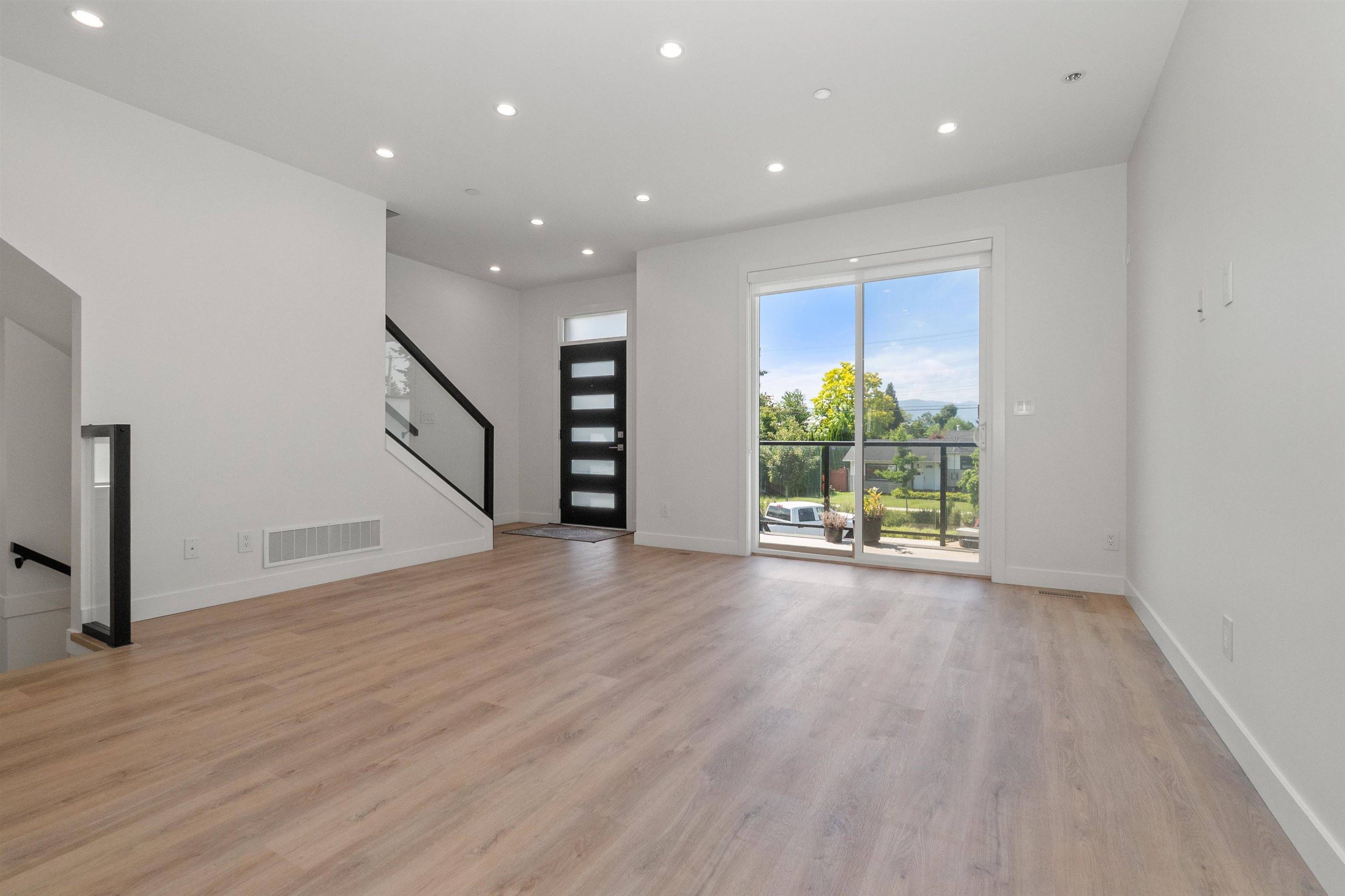 Chilliwack, BC V2P 0J9,45437 Spadina AVE #3