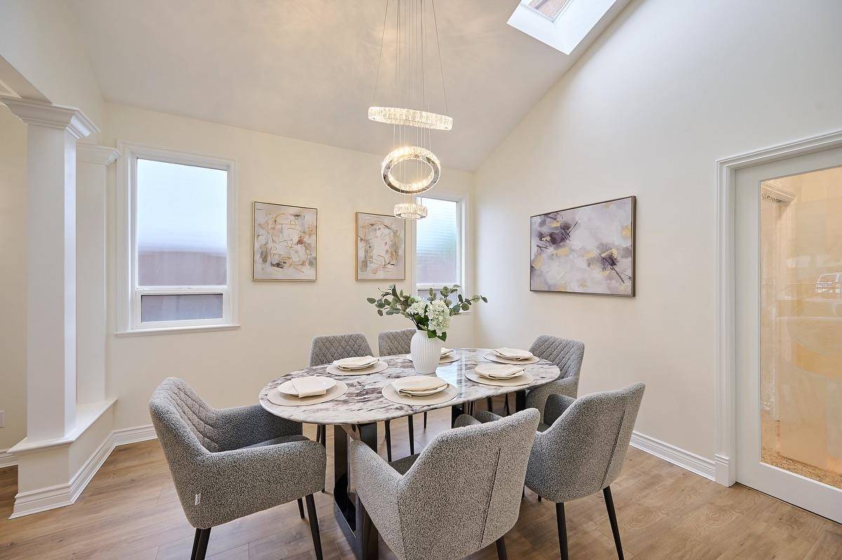 Richmond, BC V7C 2C2,5931 Forsyth CRES