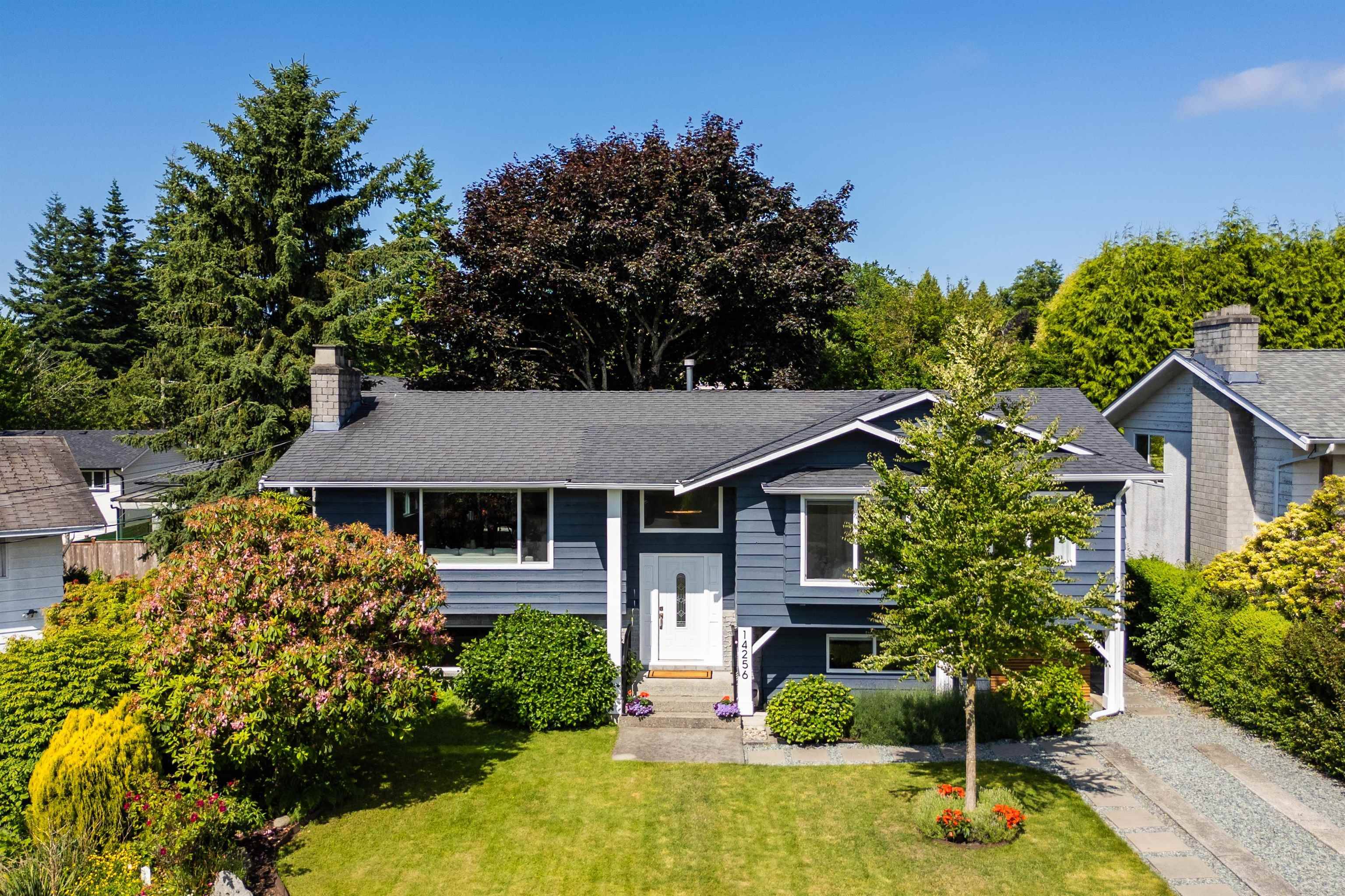 White Rock, BC V4B 3A6,14256 Park AVE