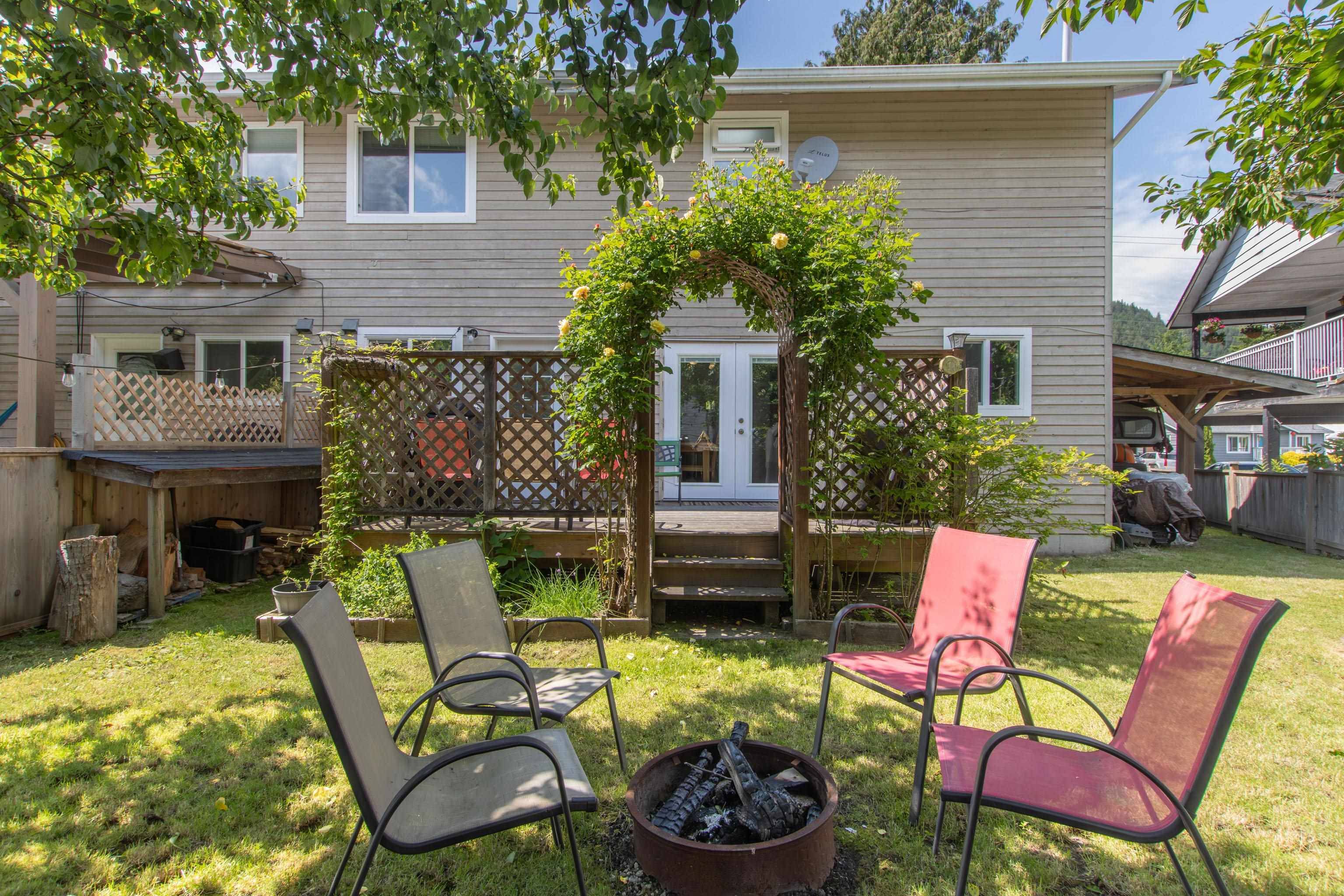 Squamish, BC V8B 0A5,39710 Government RD