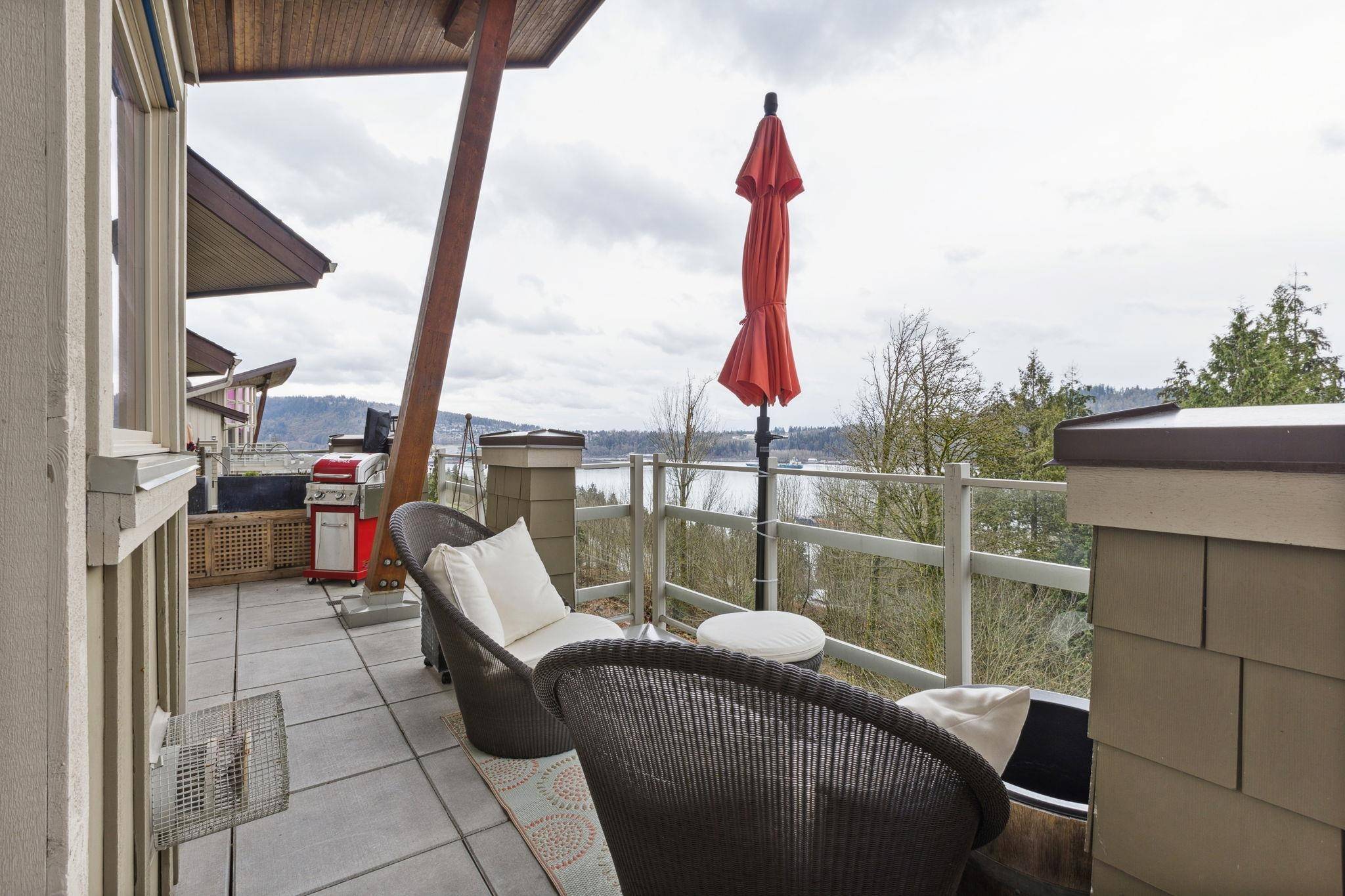 North Vancouver, BC V7G 2T3,560 Raven Woods DR #501