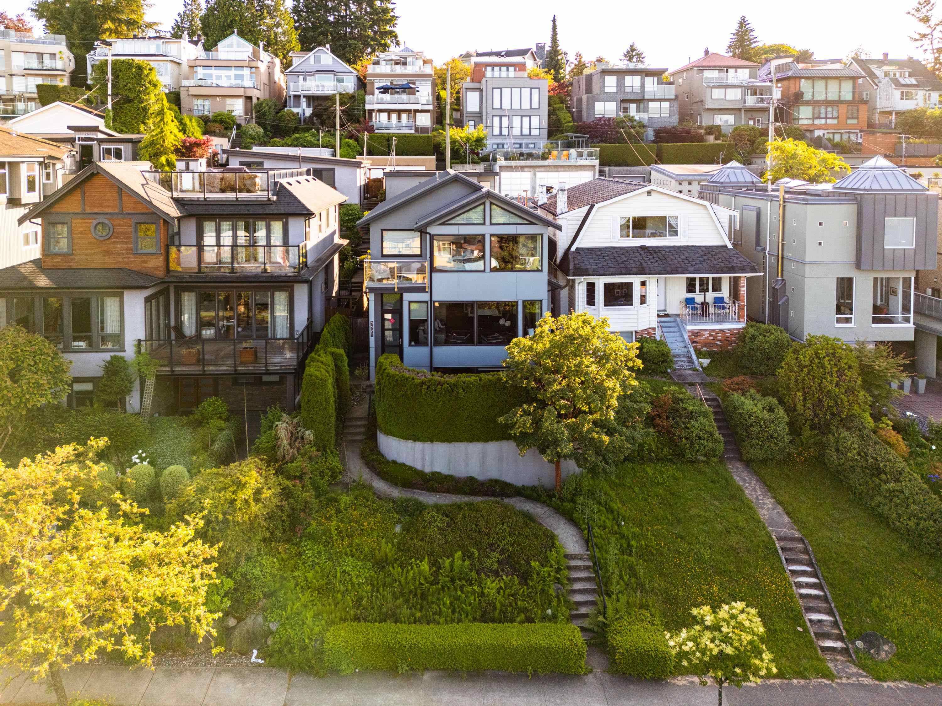 Vancouver, BC V6L 2V7,4371 Puget DR