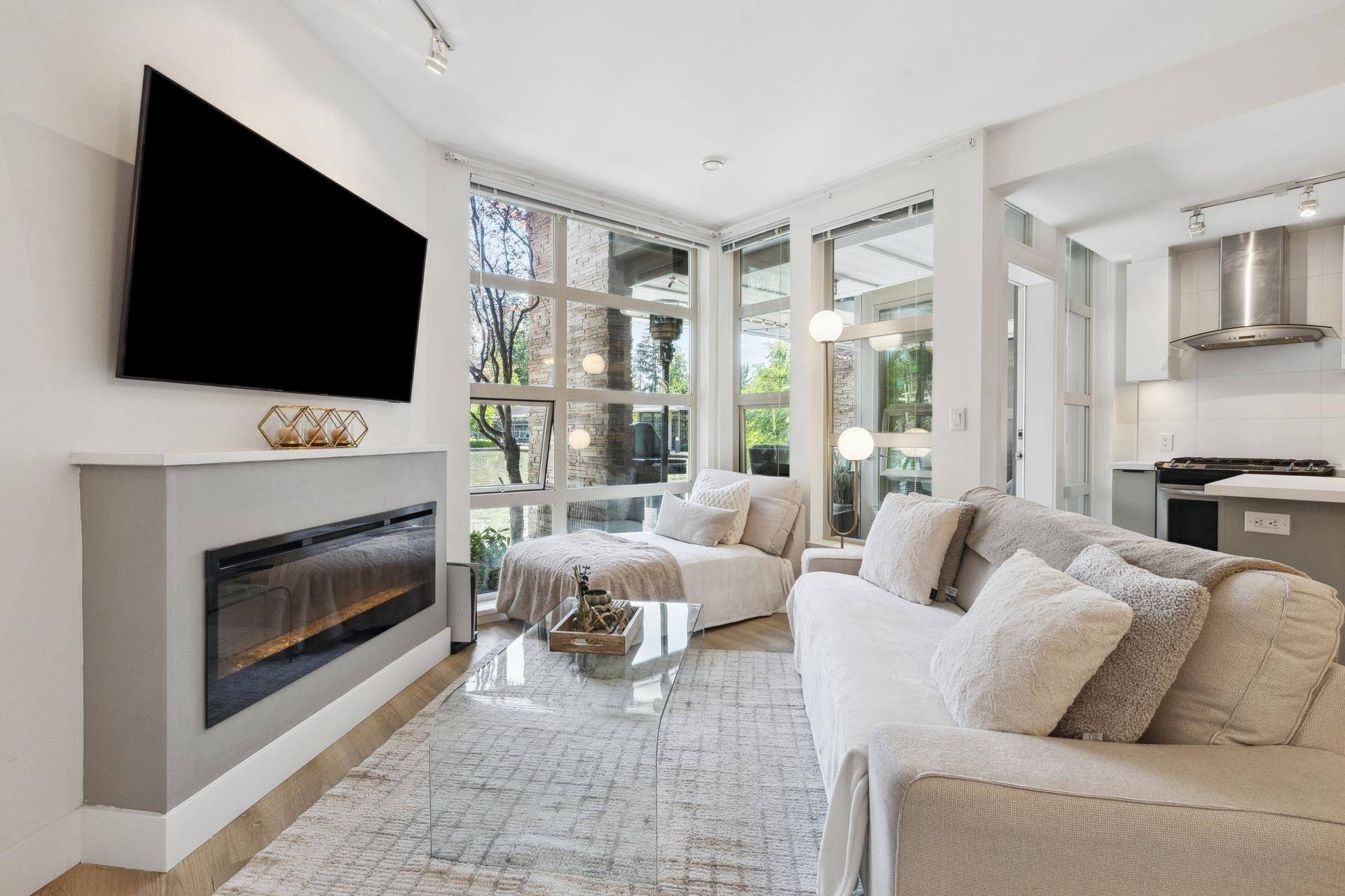 North Vancouver, BC V7G 0A2,3602 Aldercrest DR #107