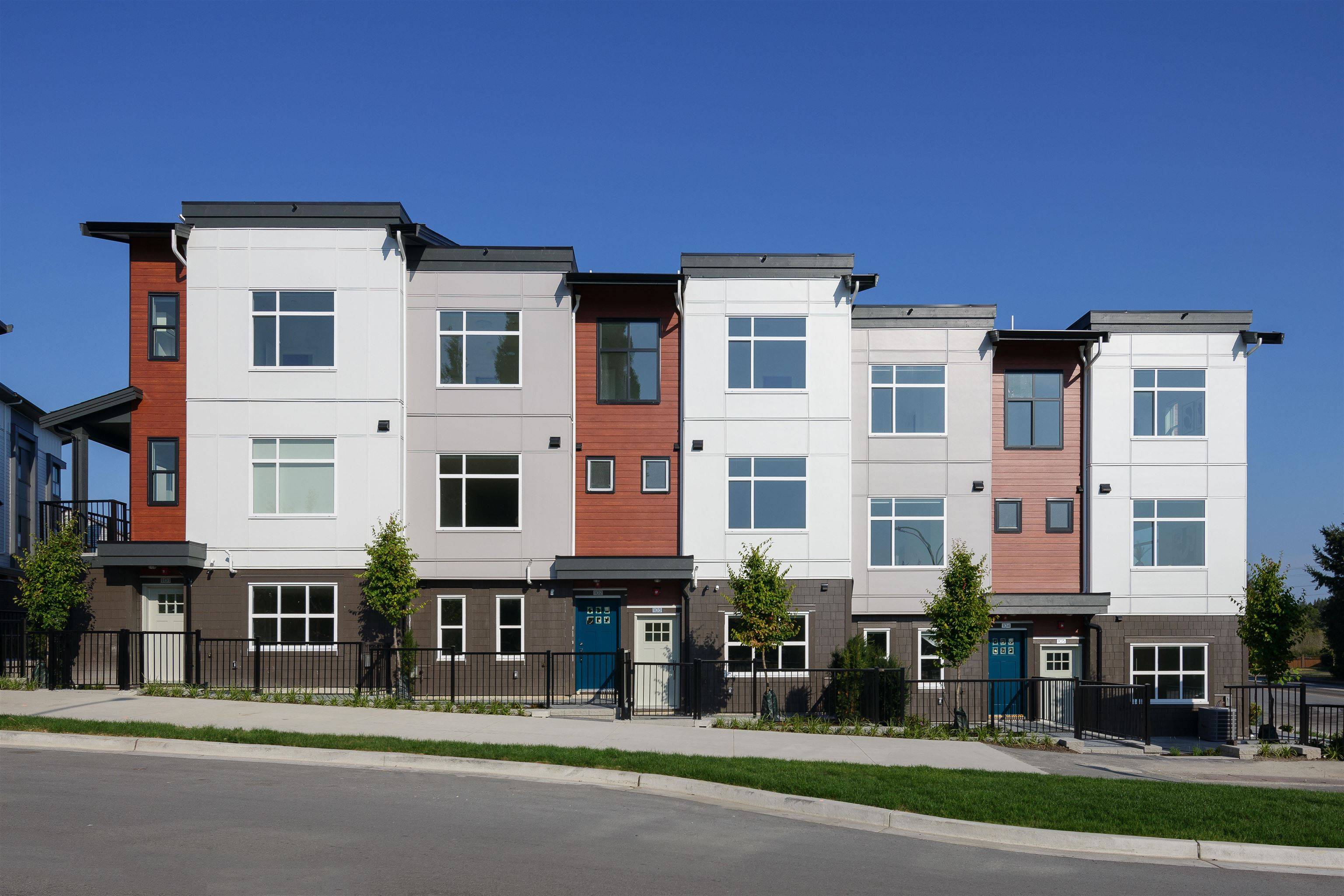 Langley, BC V3A 1G1,5330 198 ST #108