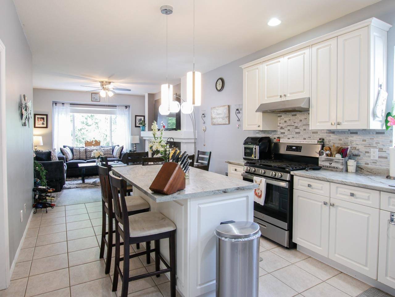 Maple Ridge, BC V2X 3P3,11483 228 ST