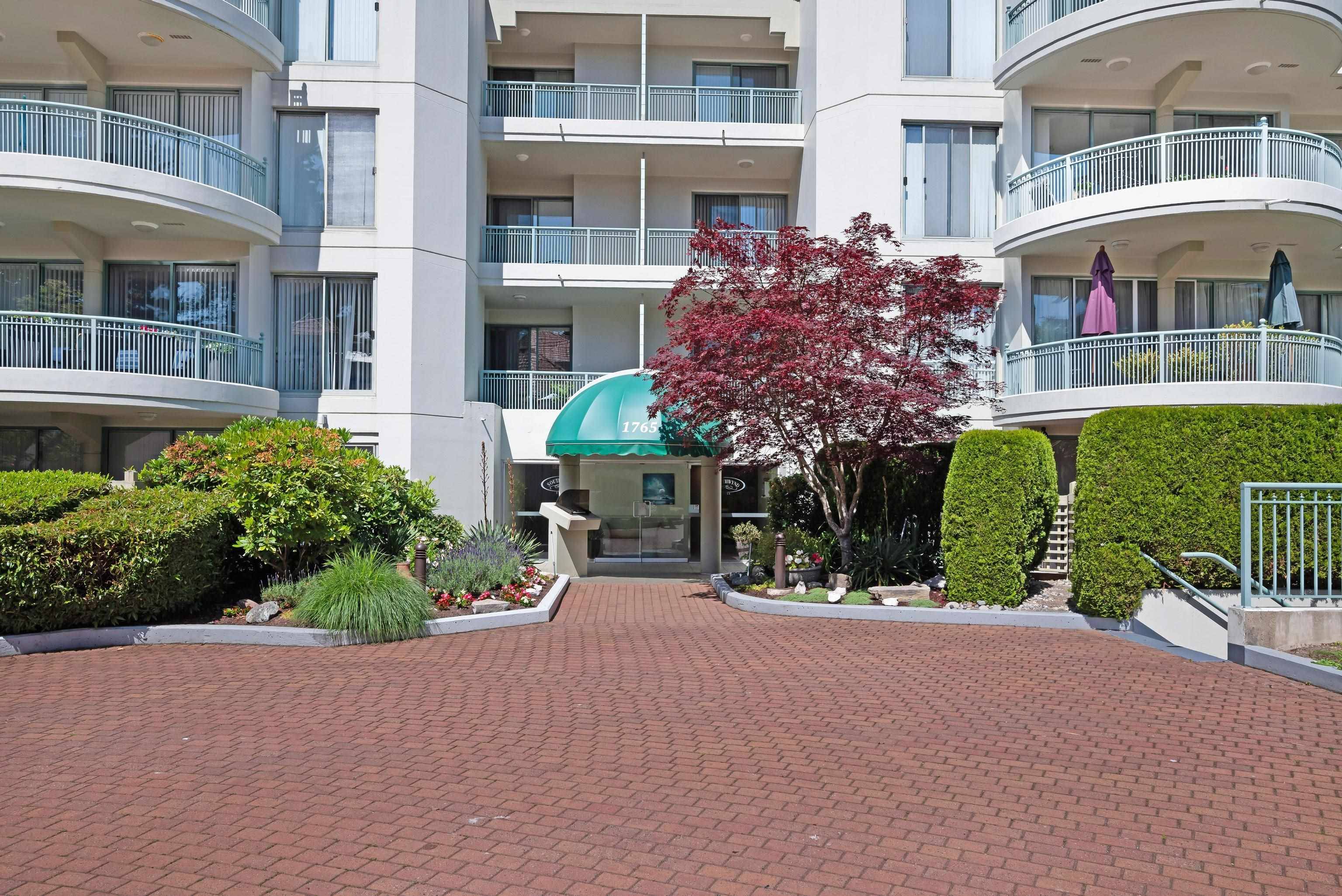Surrey, BC V4A 9T6,1765 Martin Drive DR #205