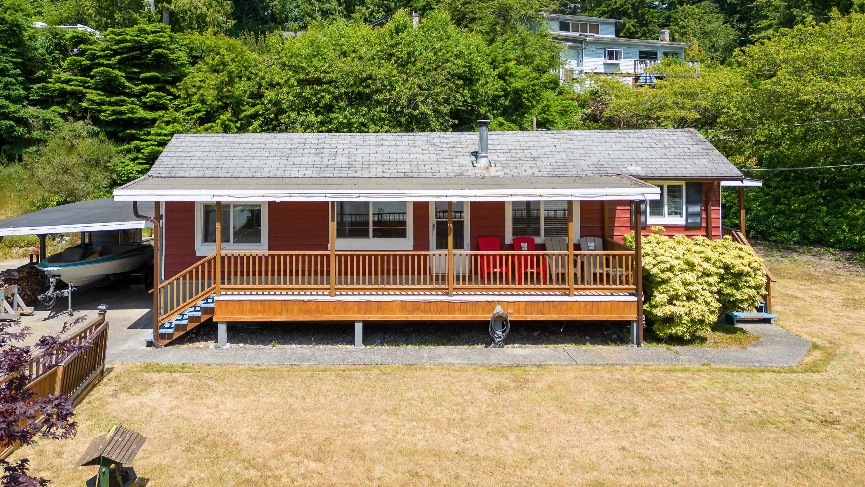 Sechelt, BC V7Z 0E4,4598 Whitaker RD