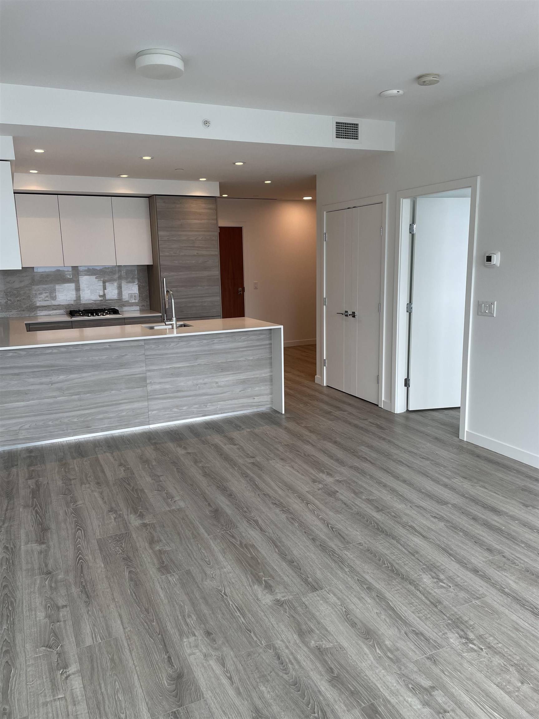 New Westminster, BC V3M 0P2,680 Quayside DR #802