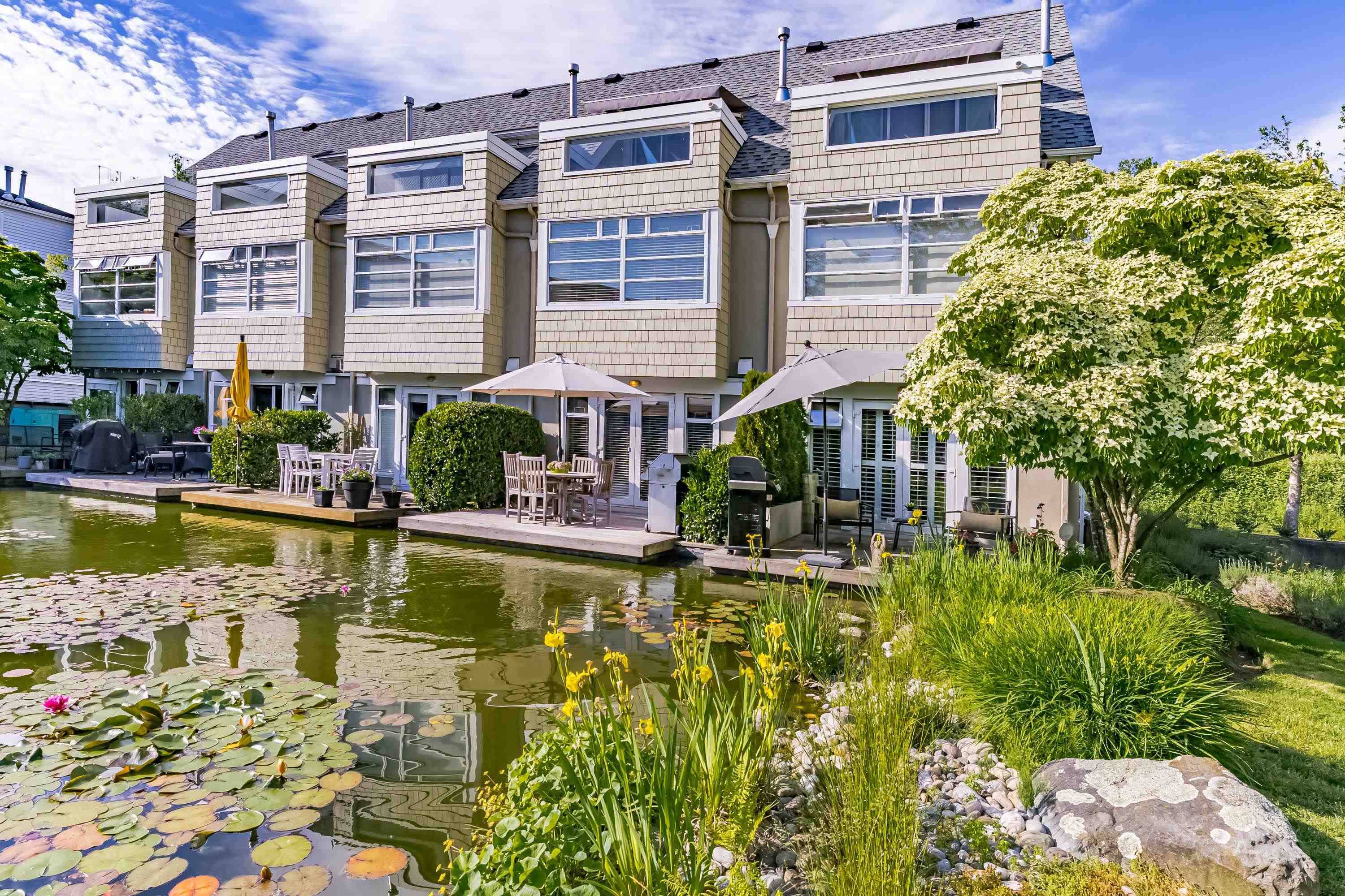 Vancouver, BC V5P 4X2,2060 SE Kent AVE